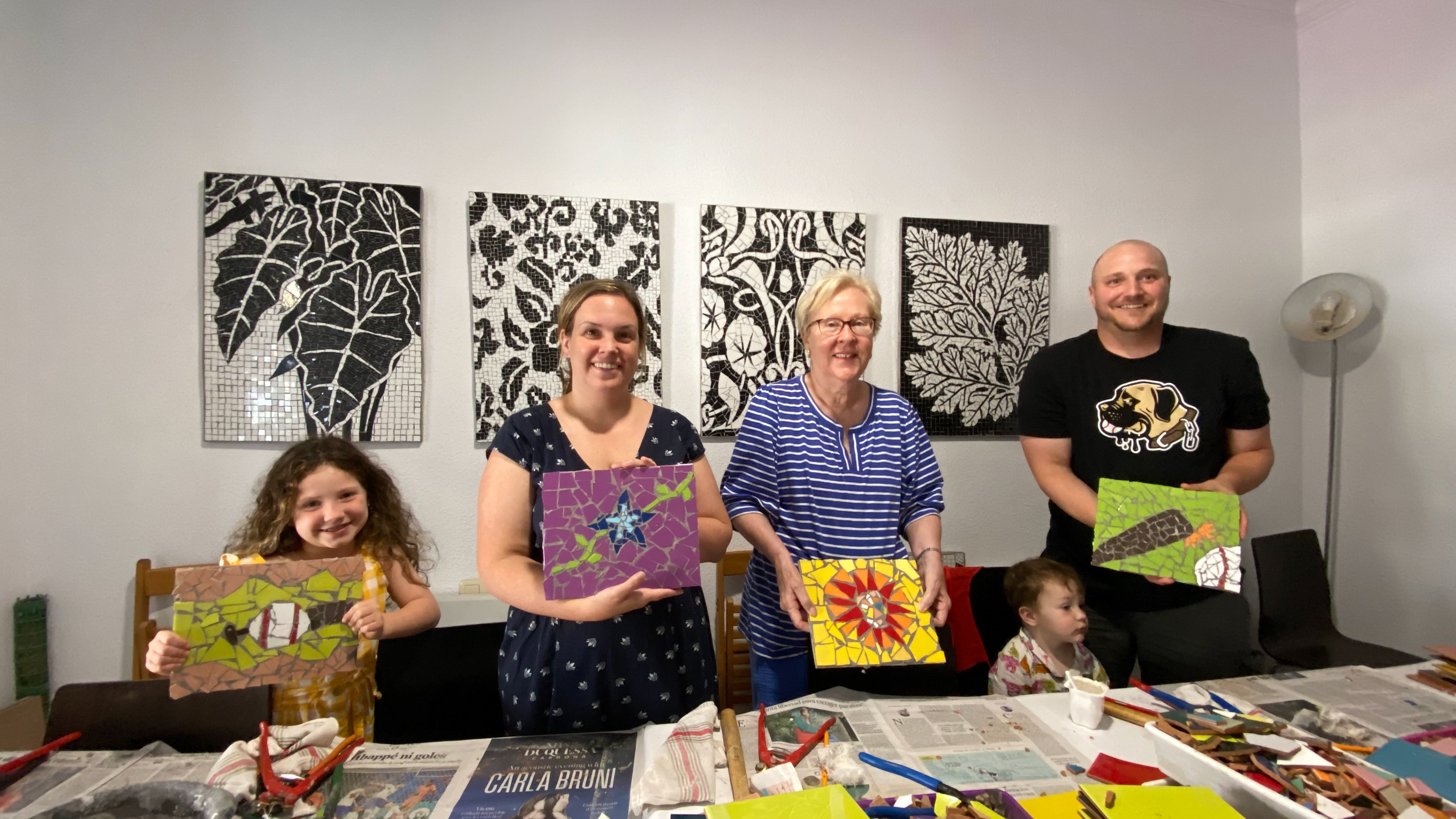mosaic classes for all ages in barcelona