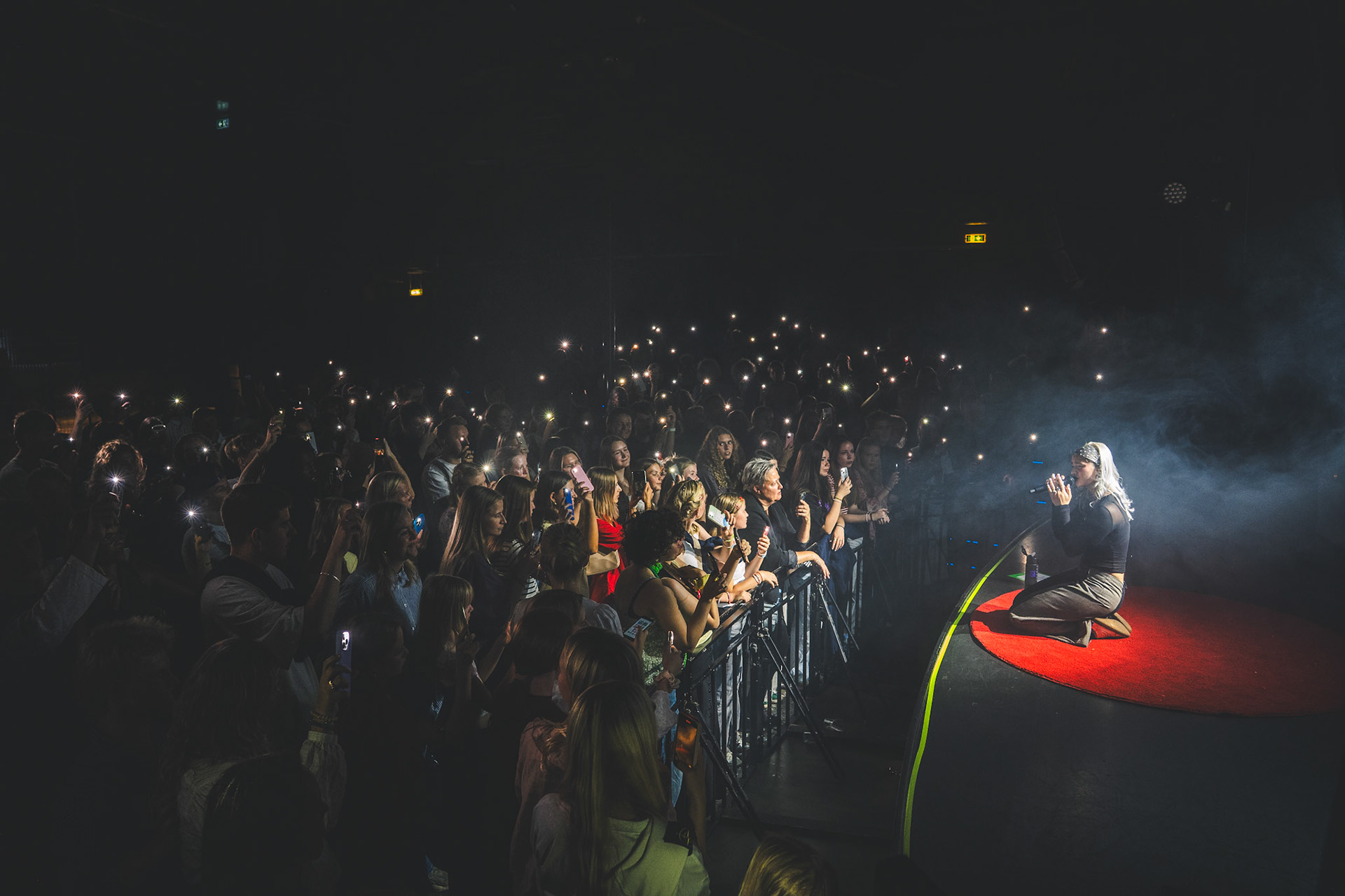 Ella Augusta @ Train 