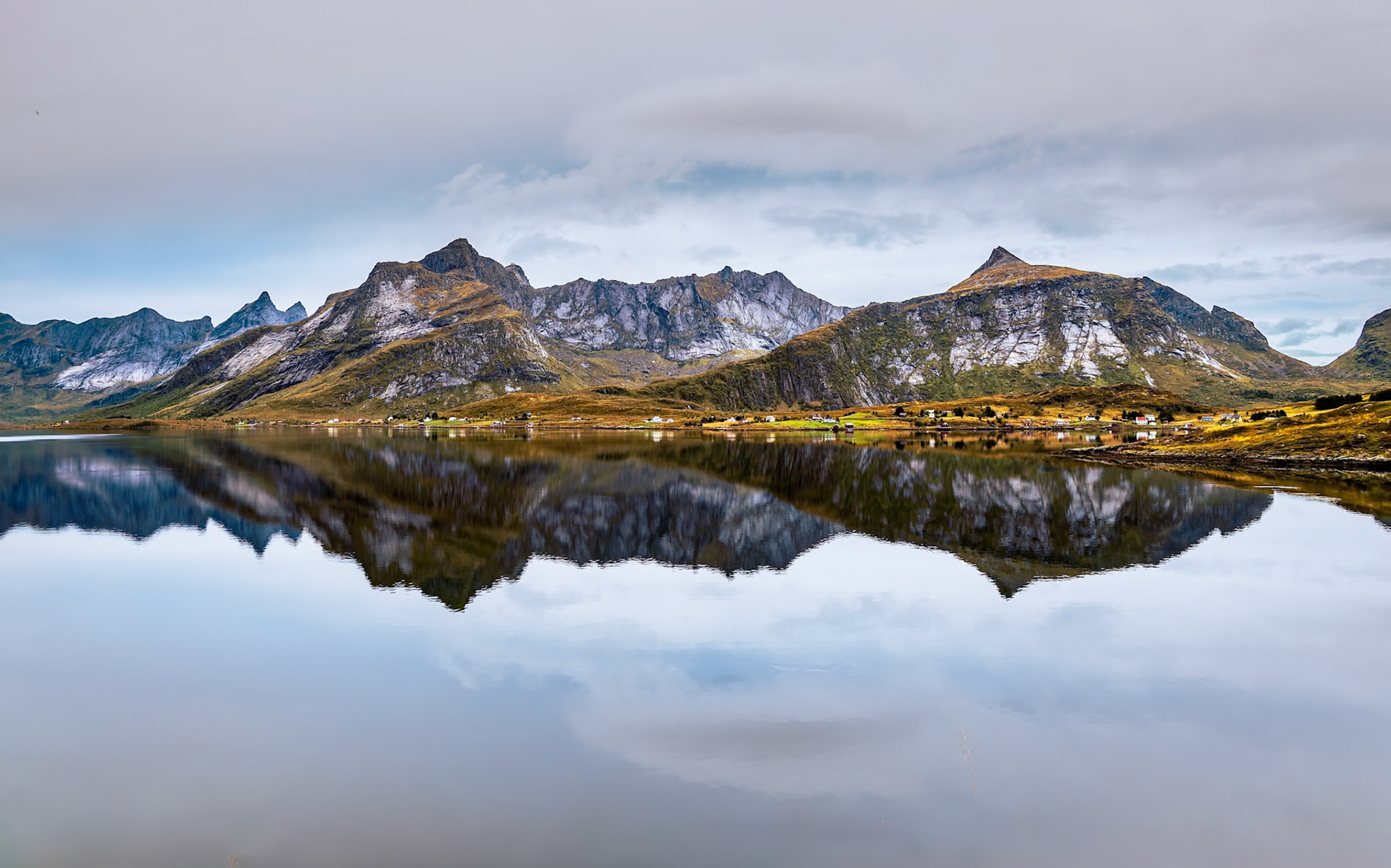 Am Flakstadveien Richtung Ramberg