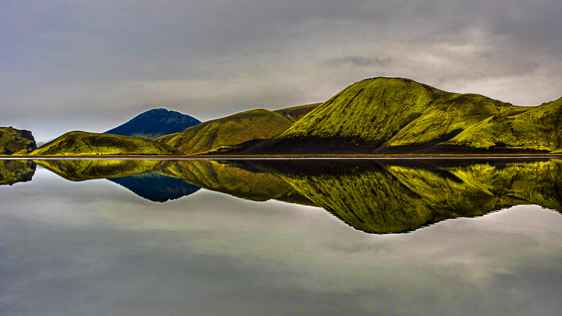 Kirkjufellsvatn, Landmannalaugar