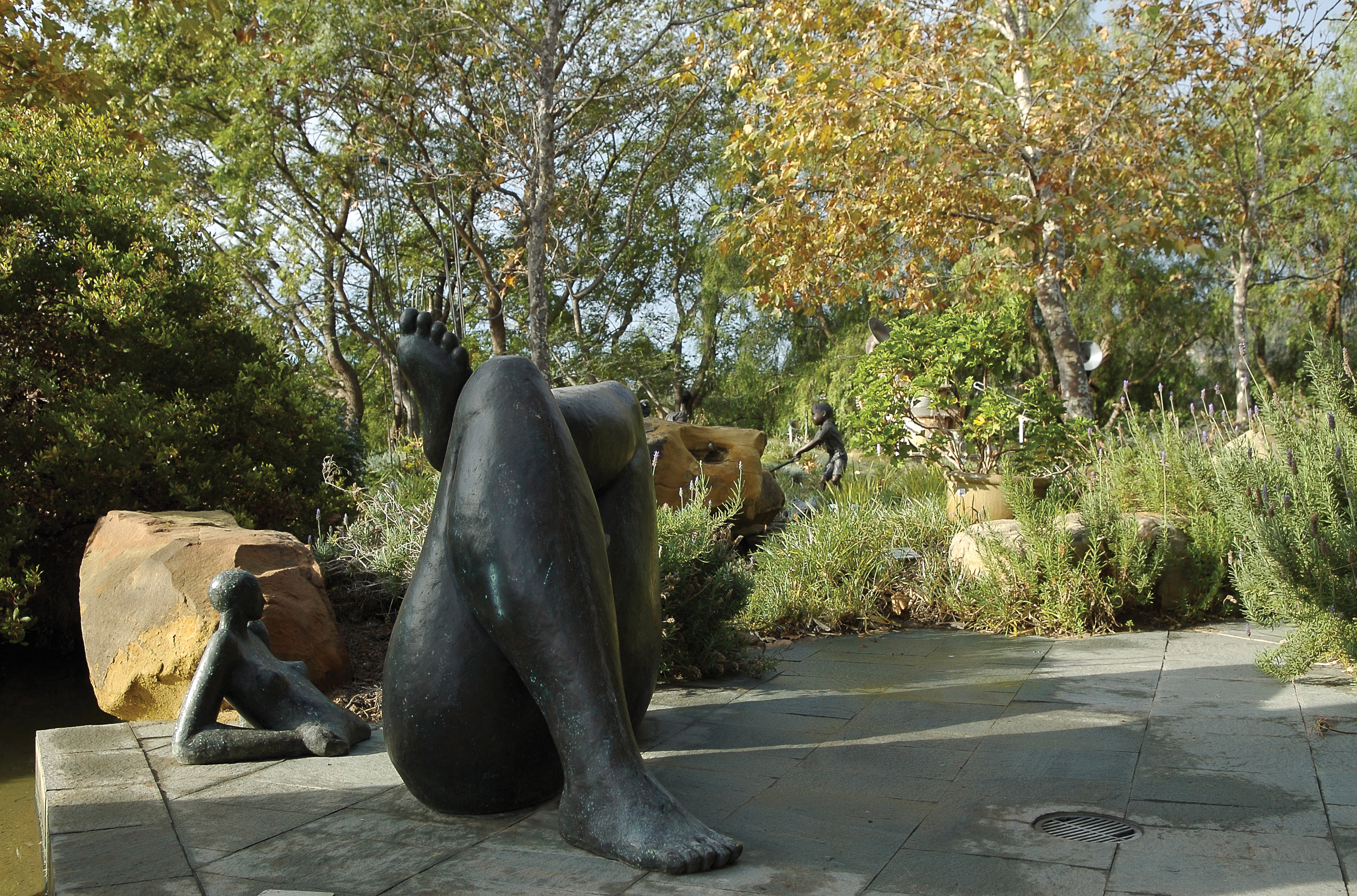 Bronze "Thighs" by Ella Tulin