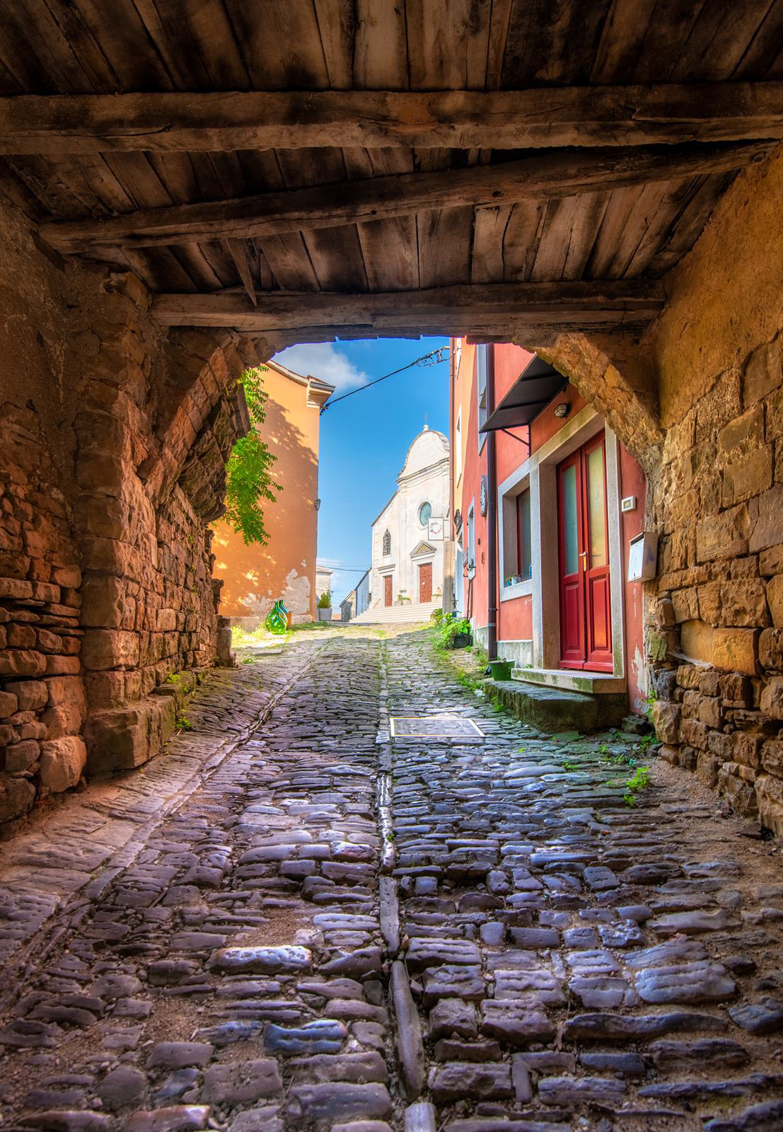 7. Oprtalj