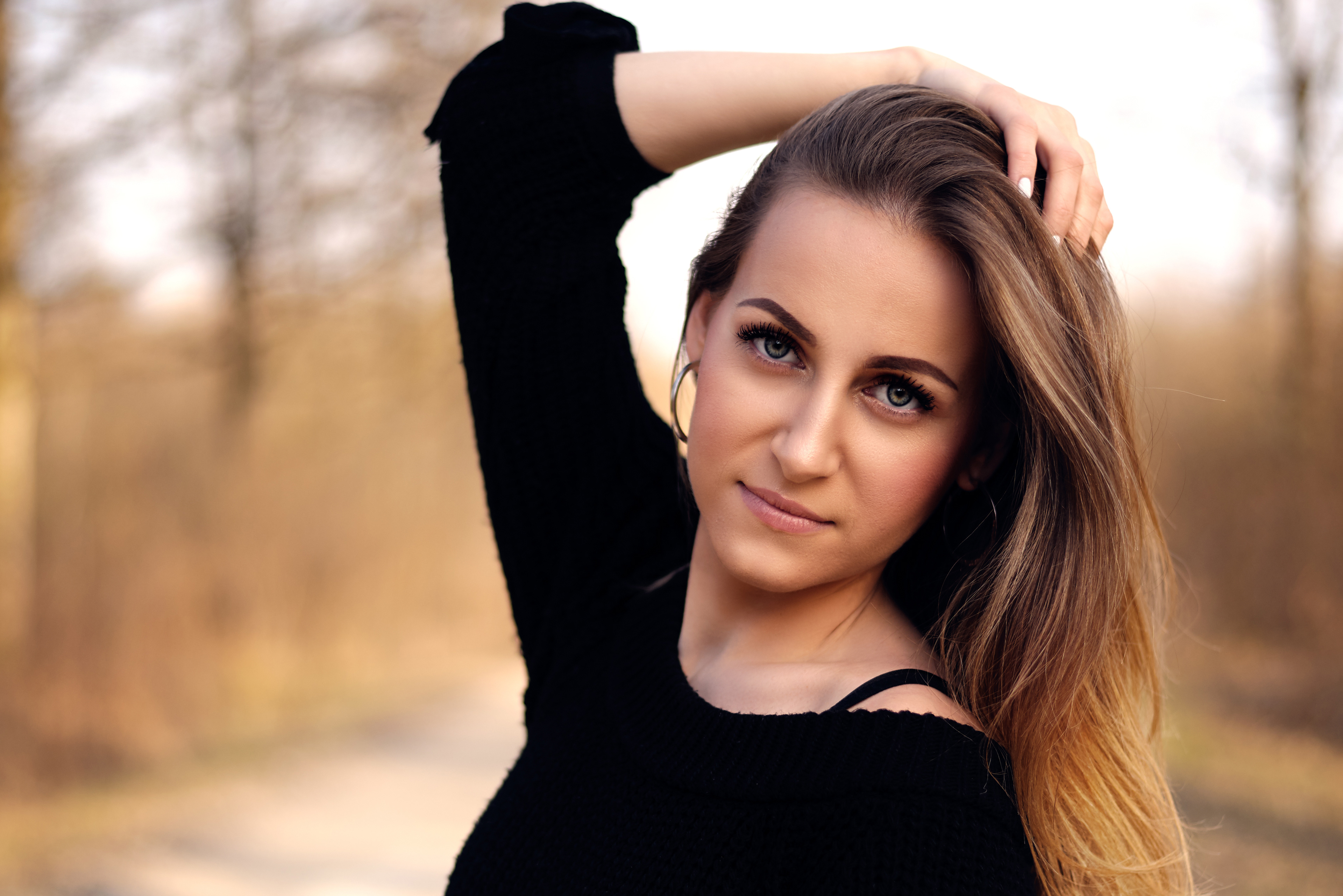 Osoba u Eksterijeru Krupni Plan 1