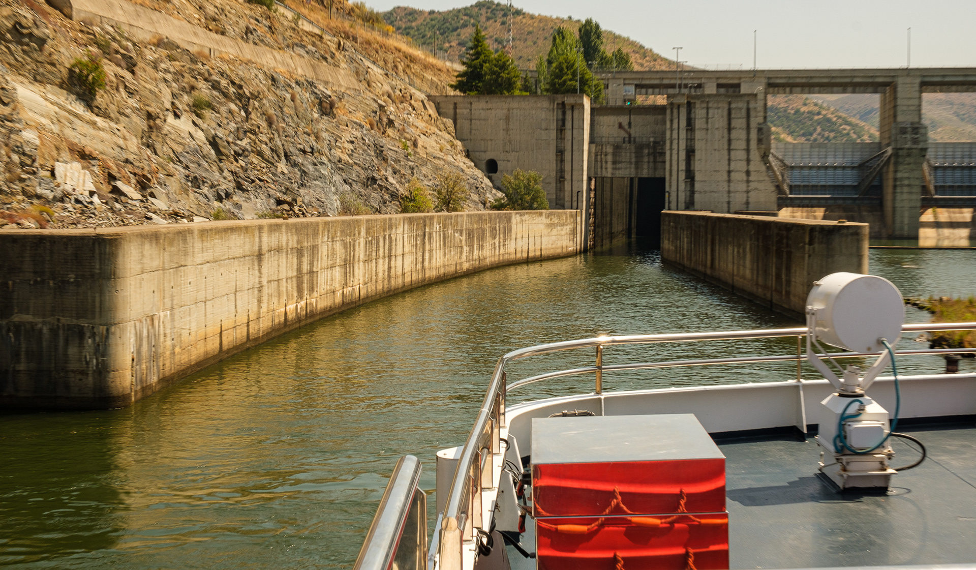 The boat is only 1 foot narrower than the lock.