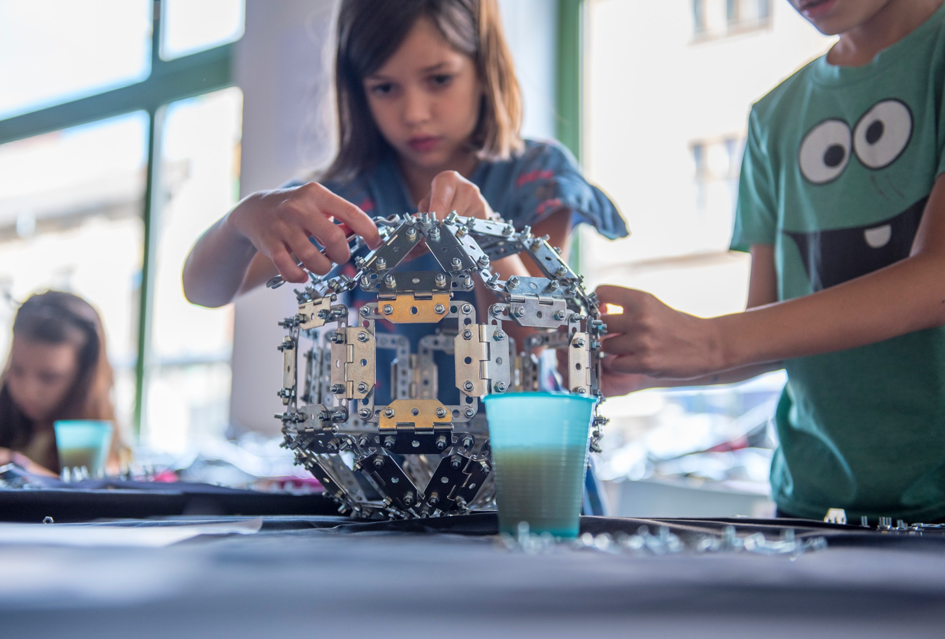 Kids workshop: Interdimensional Ships with Rareș Moldovan Photo: Cătălin Bătrânu