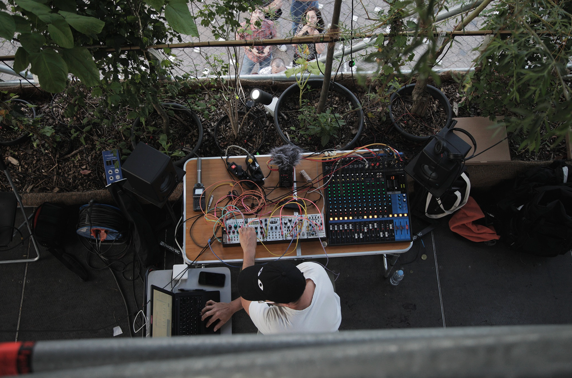 ENRIQUE ARRIAGA - The Phonosynthesis Cycle performance at Pepiniera 1306 plants, Victory Square Photo: Andreea Săsăran