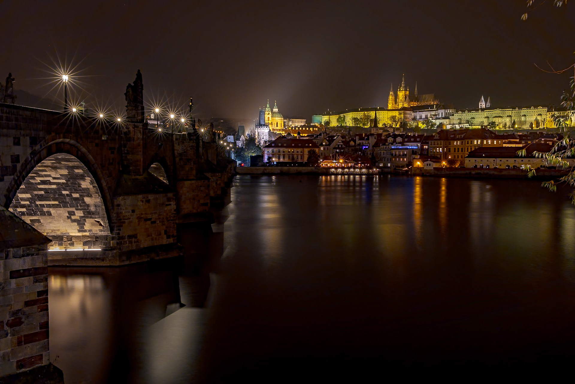 Alain-R - Prague by night - Le Pont Charles