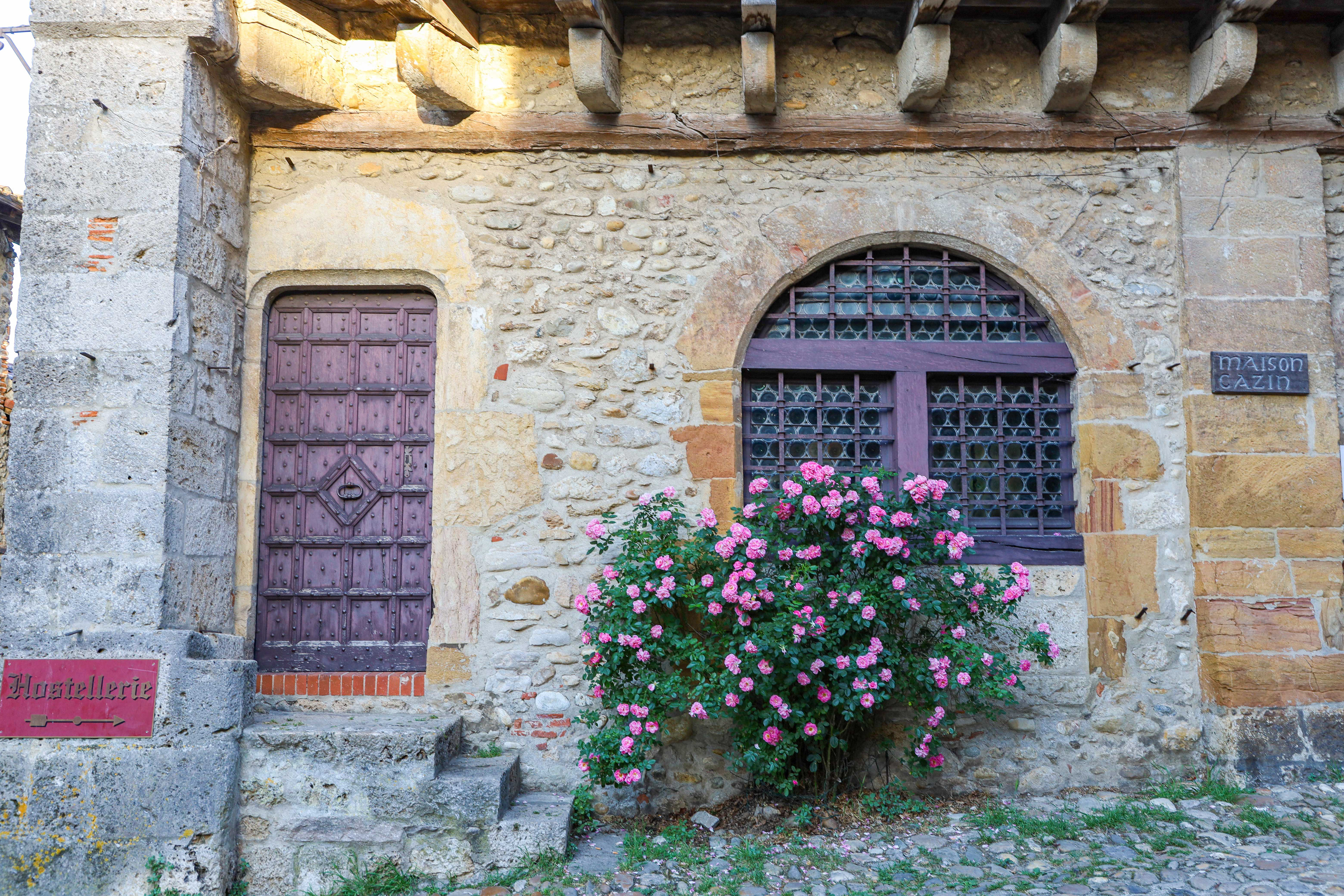 Perouges