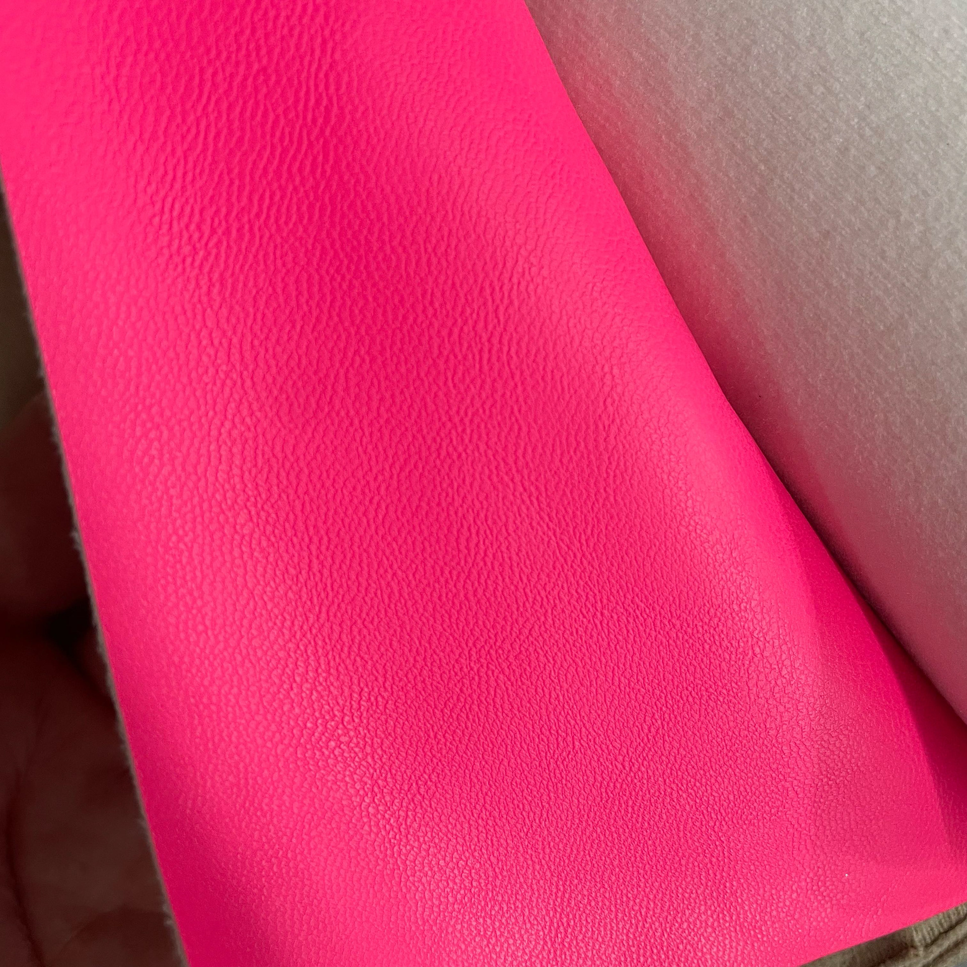 ROSA NEON