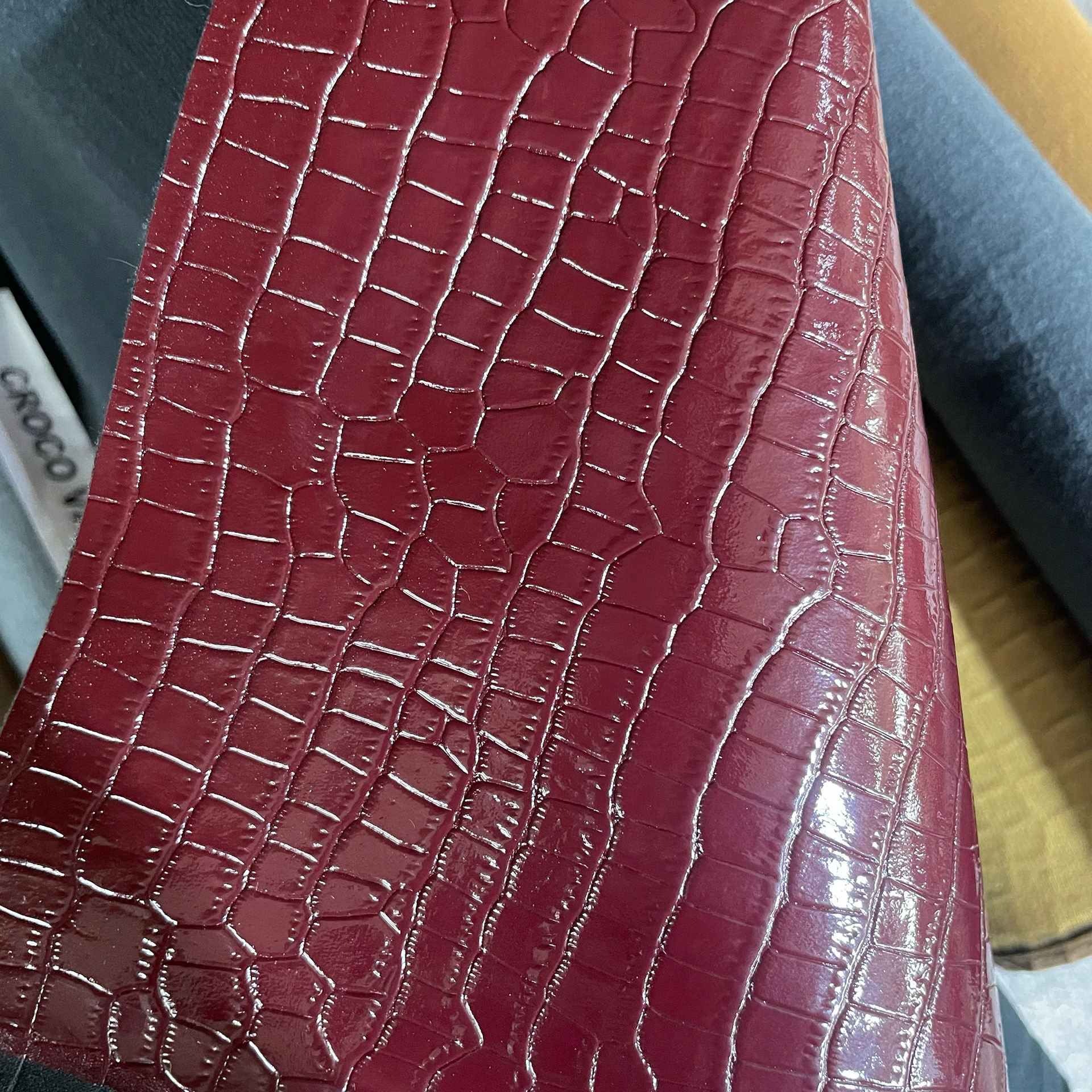 CROCO VERNIZ MARSALA