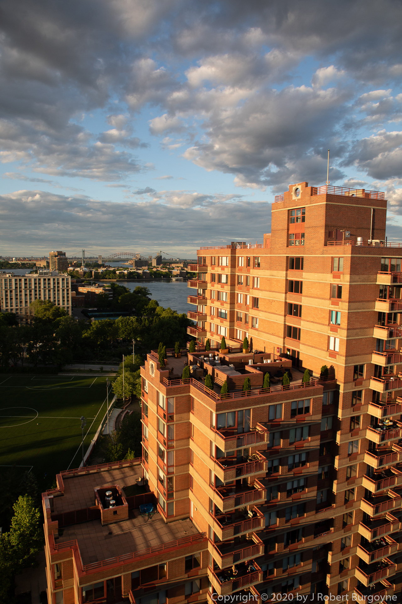 40 River Road, Roosevelt Island, NY — Looking NE