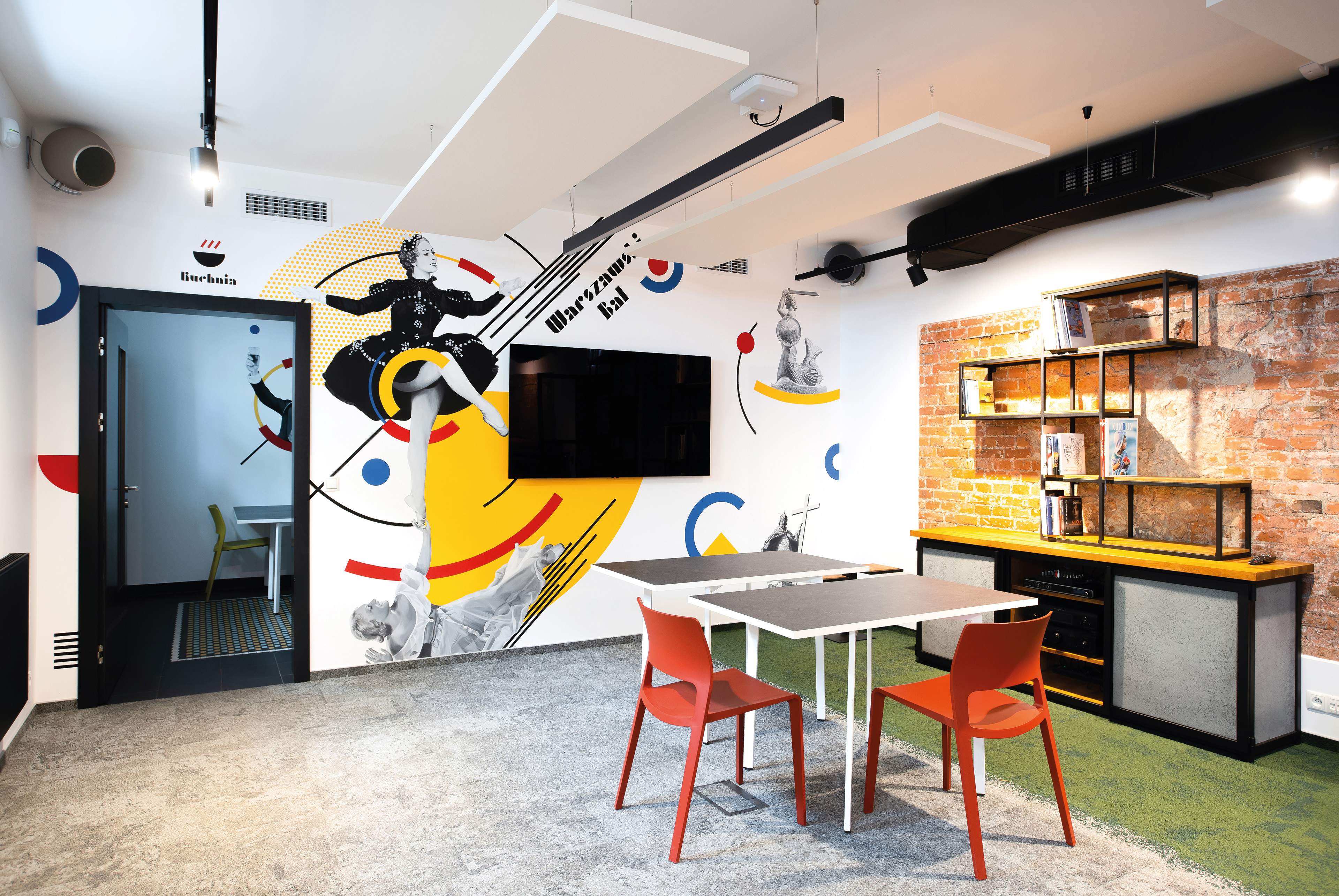 Murale EIP - ul. Dąbrowskiego 30 - aut. Marcin Ślusarczyk - Warszawa 2020