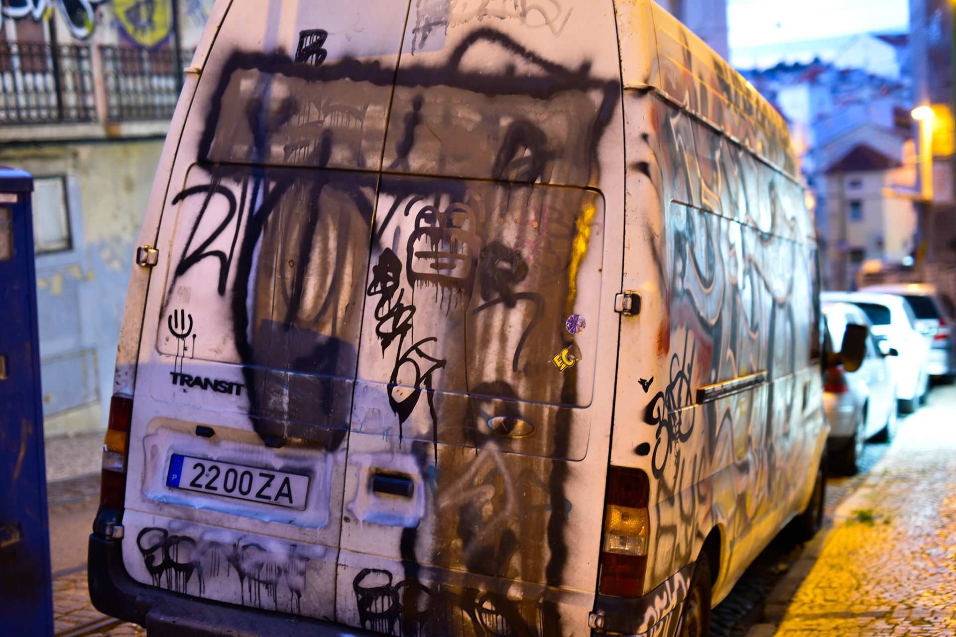 Grafitti van