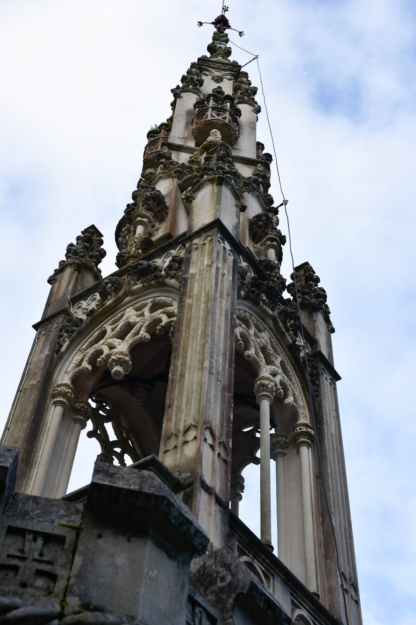 Quinta da Regaleira spire