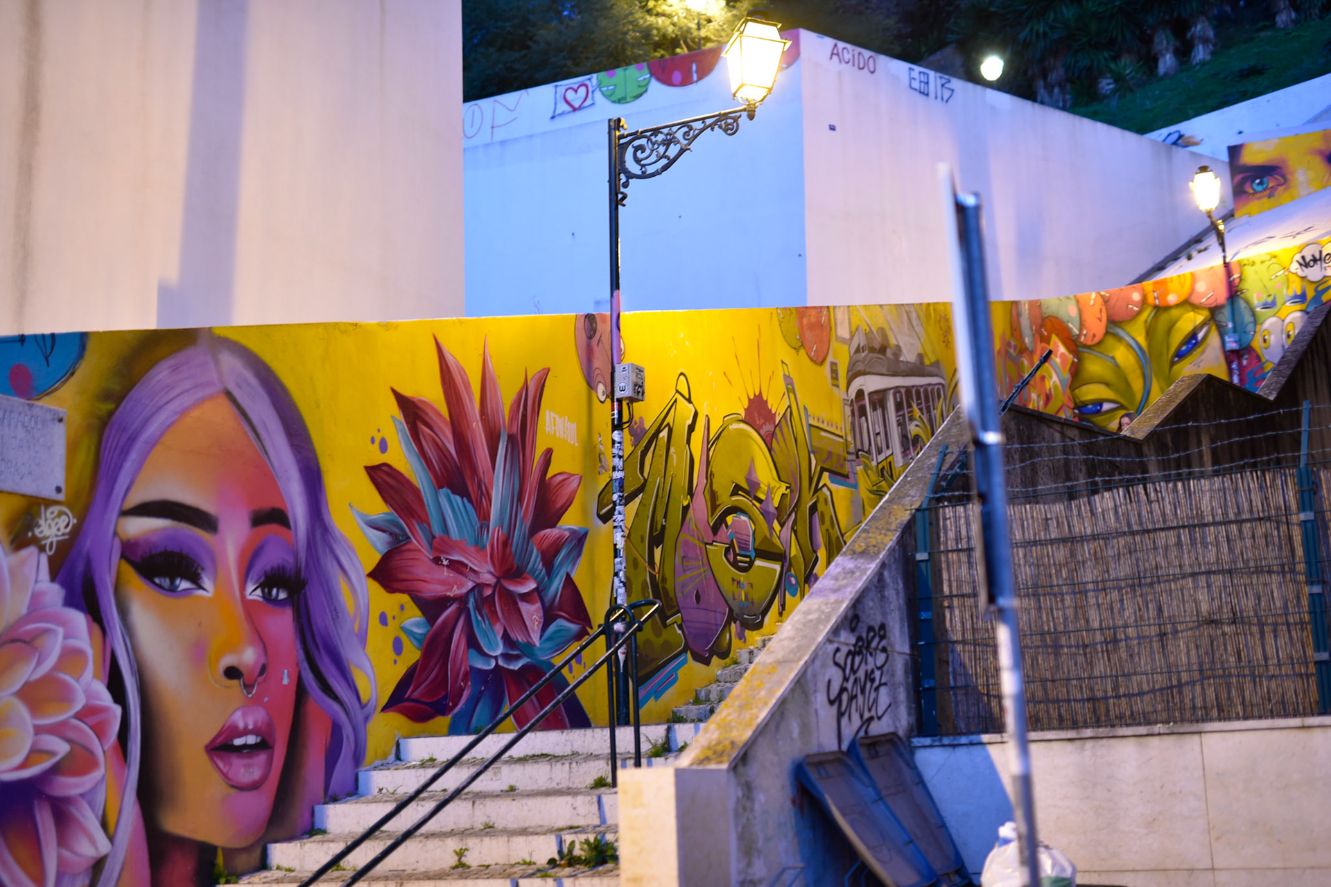  yellow mural