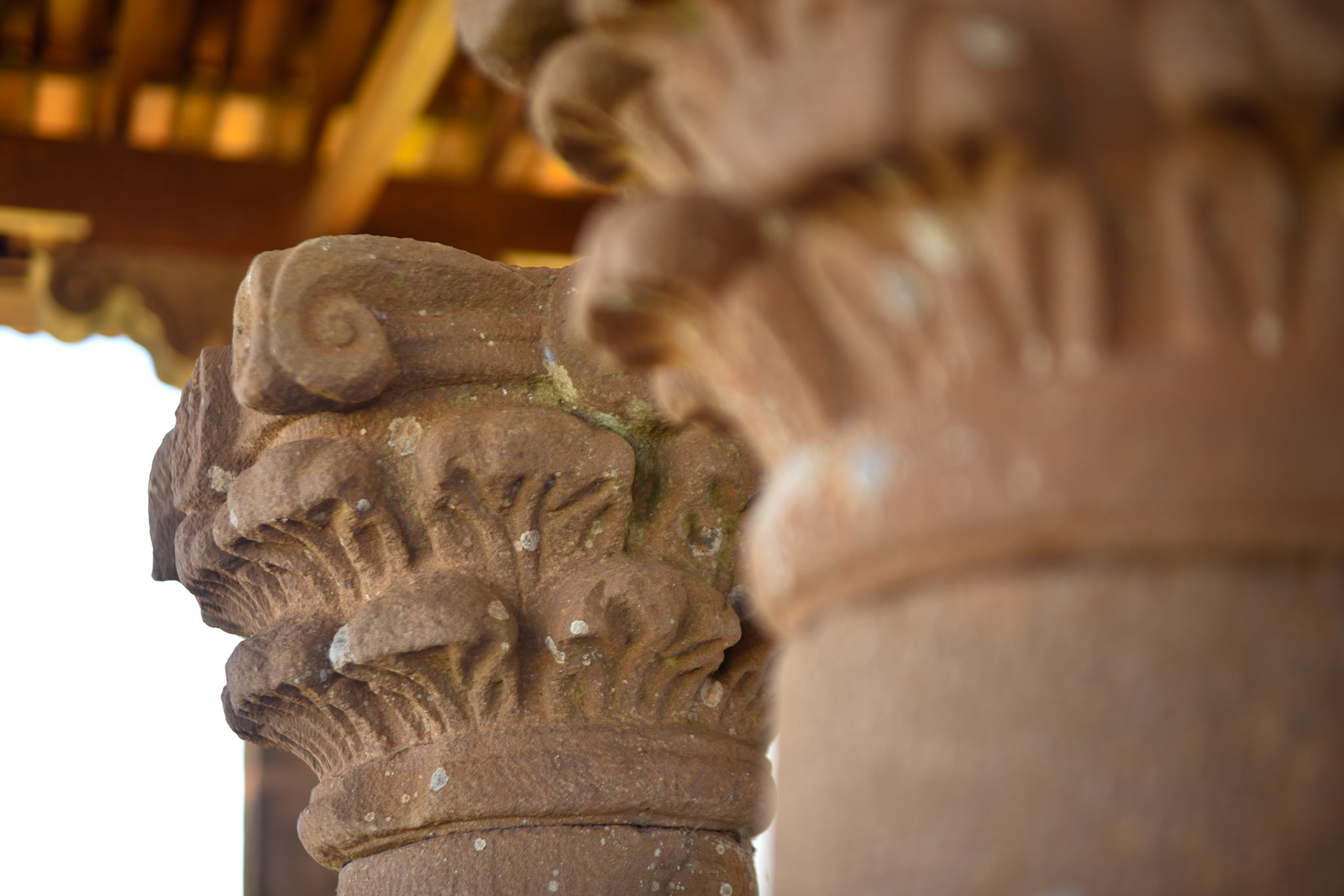 Corinthian columns, European influence