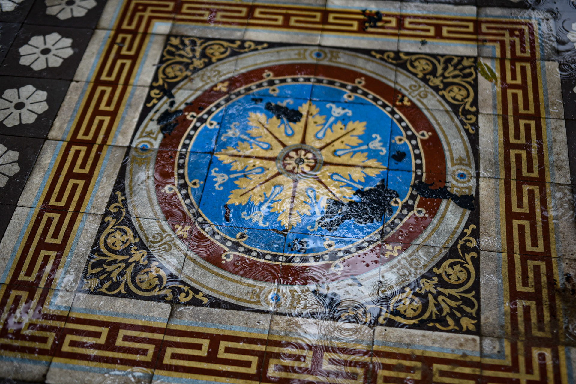 and this tile at the top