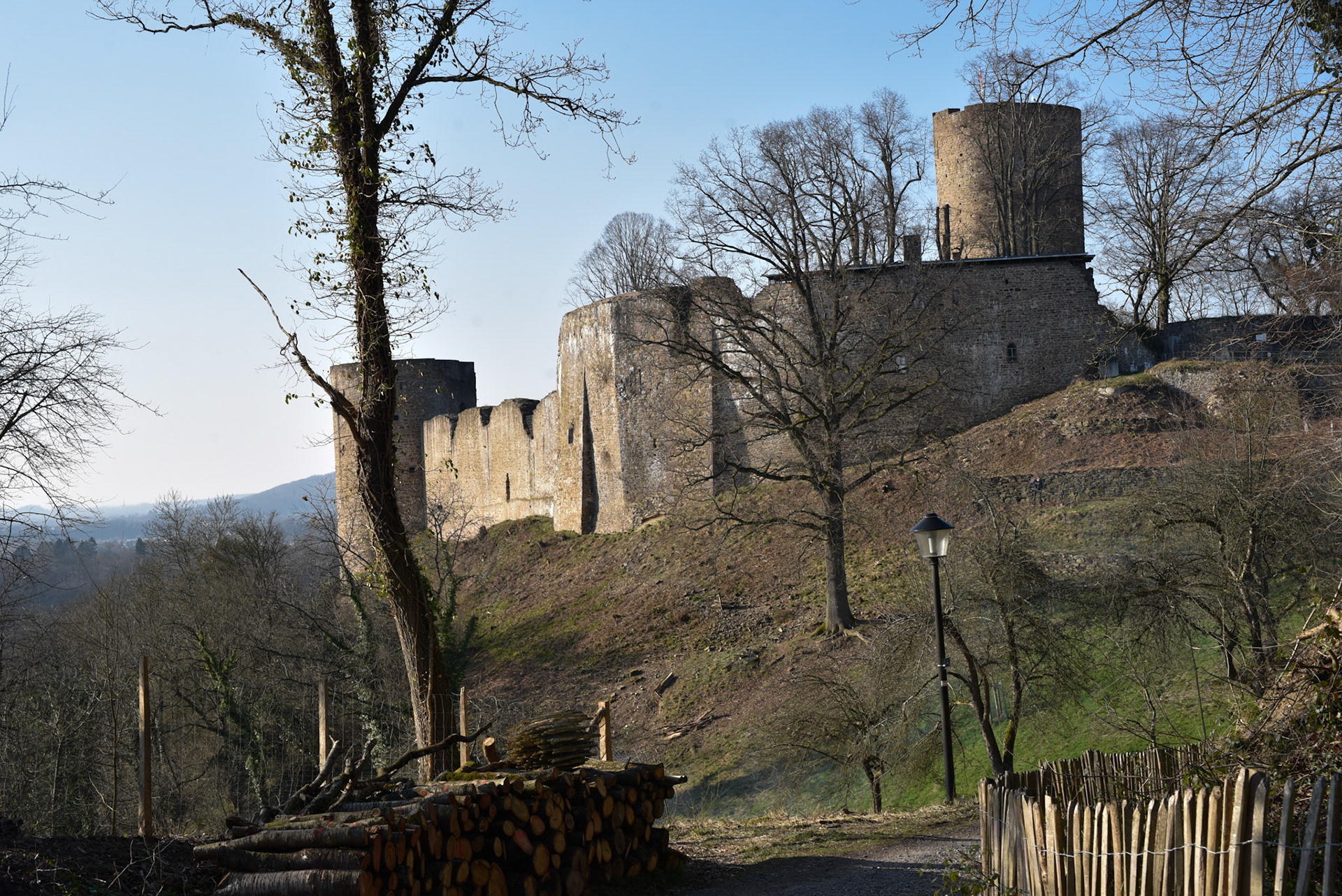 Castle tour with Dr. Denison
