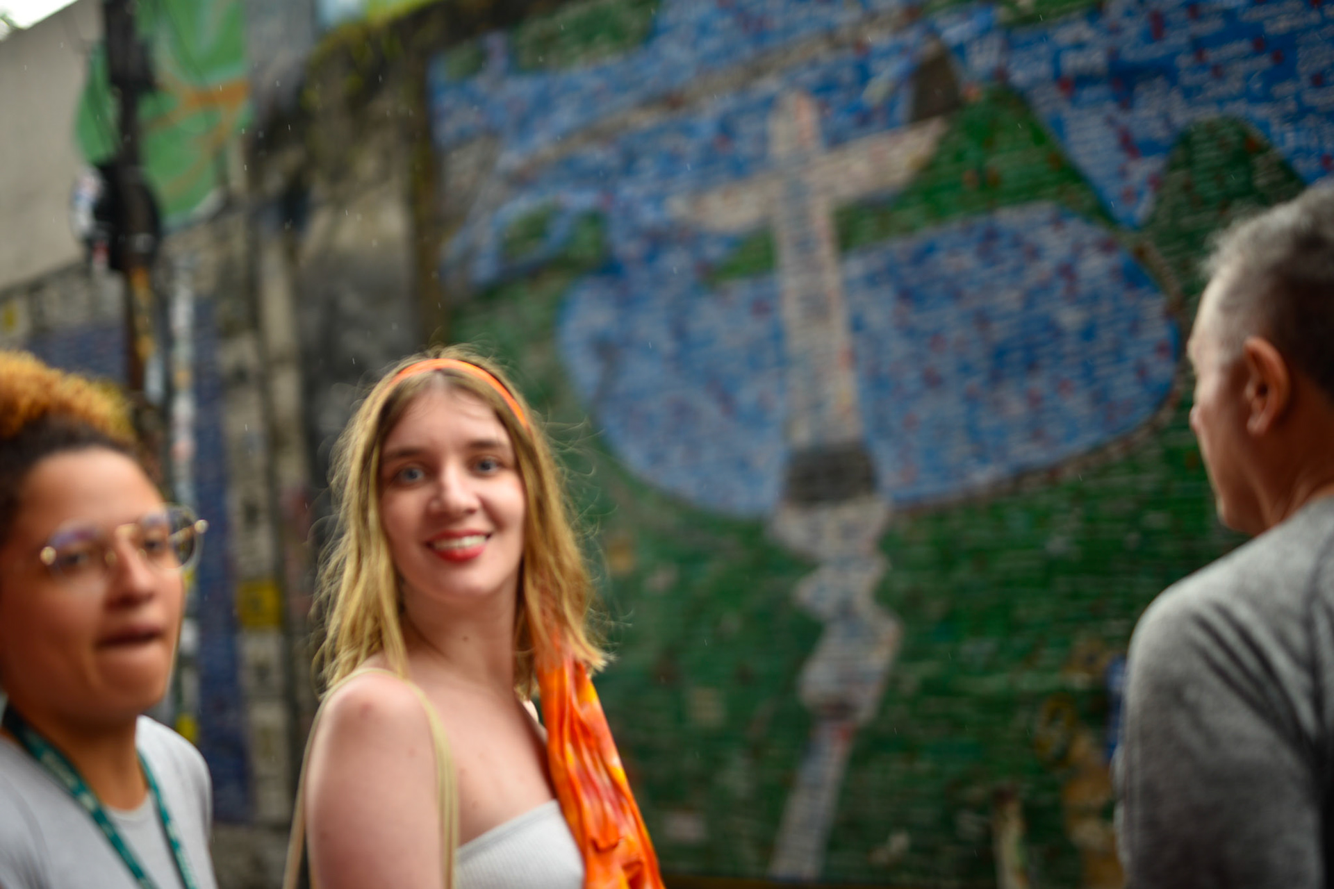 comin', goin', and lookin'