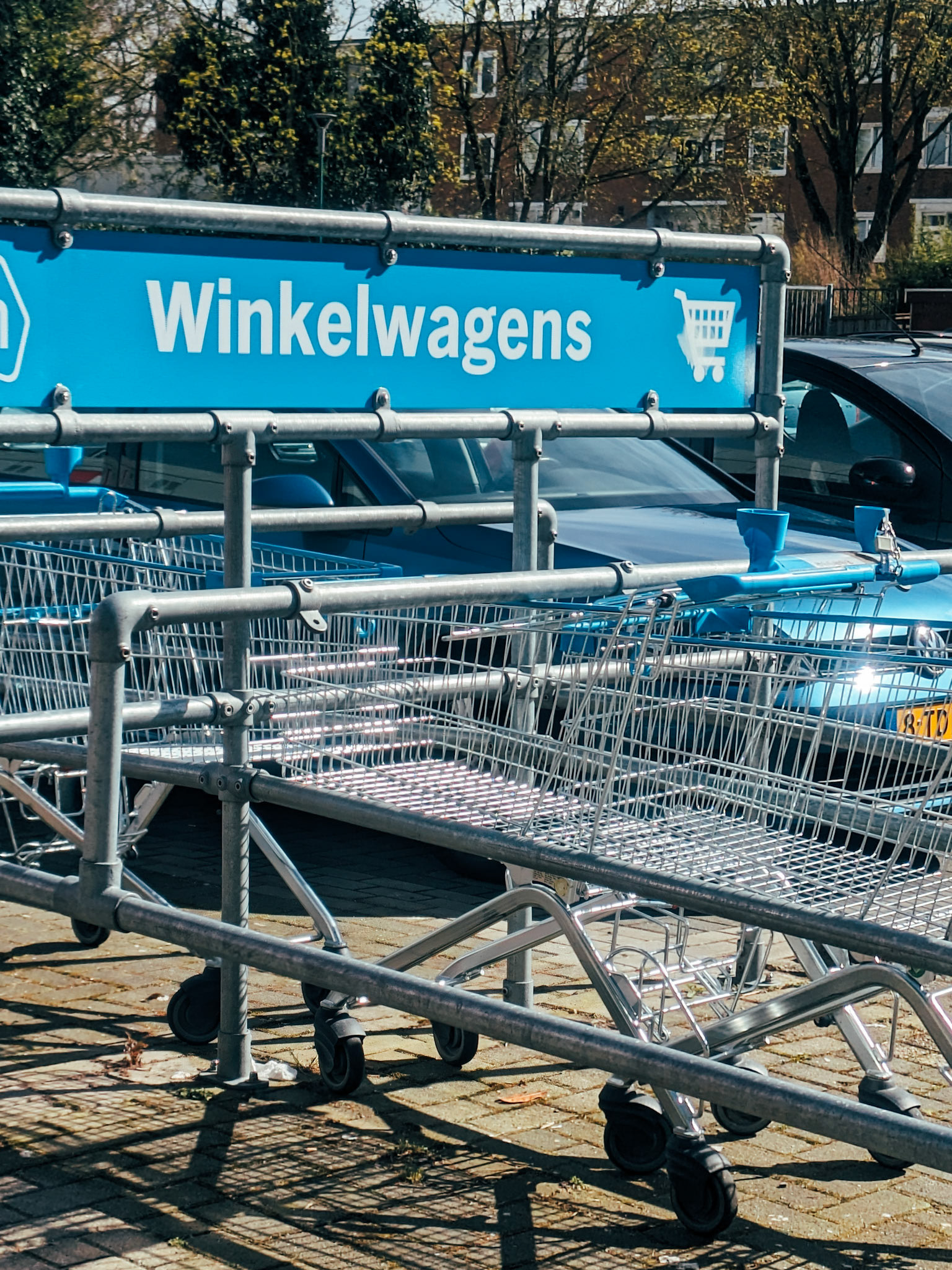 Winkel is the Dutch word for store