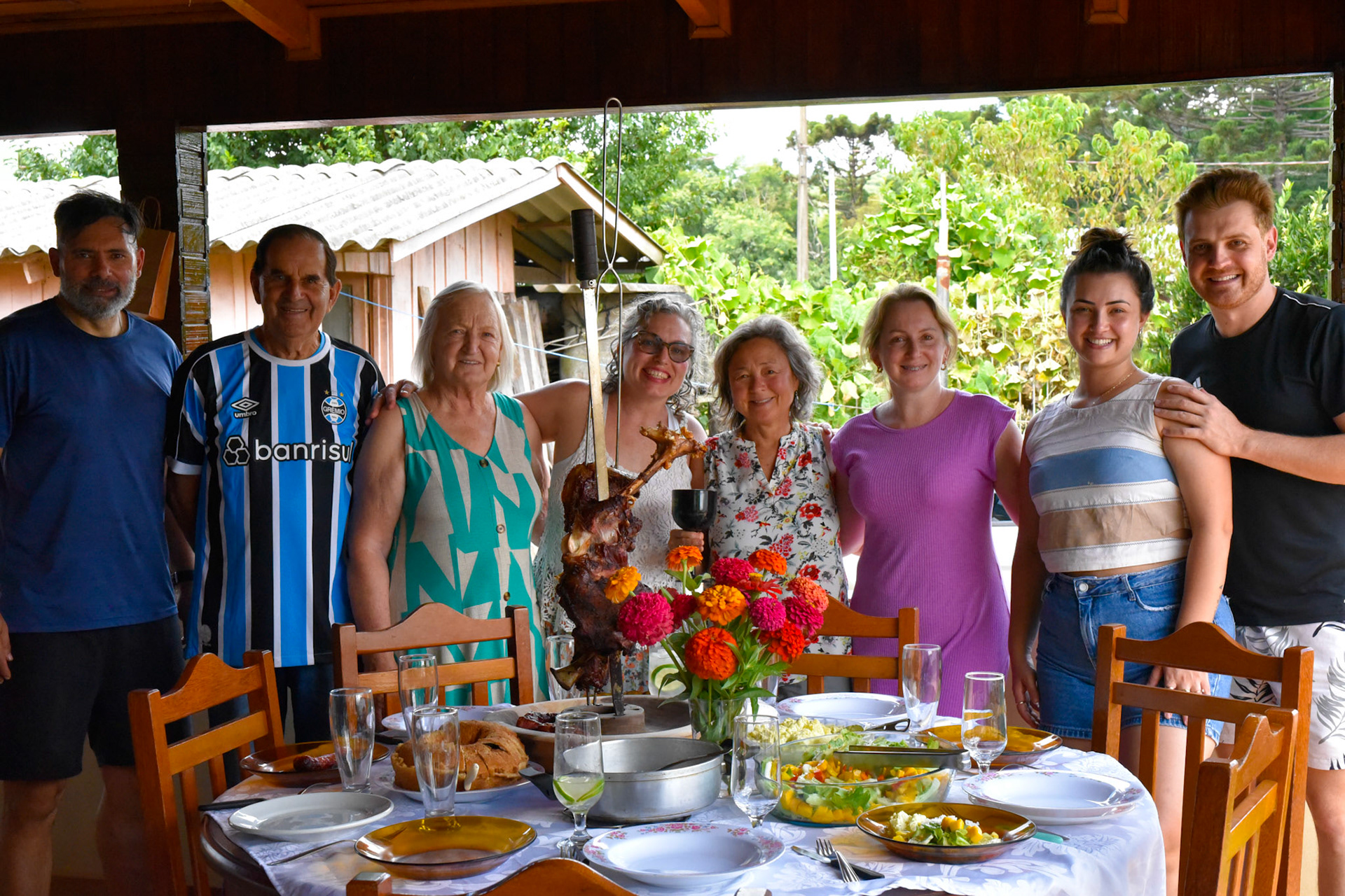 Leandro (step-dad), Vo (Grandpa), Va (Grandma), me, Maggie, Scheila, Jacqueline (Leandro's sister), and Yago (Jacqueline's husband)