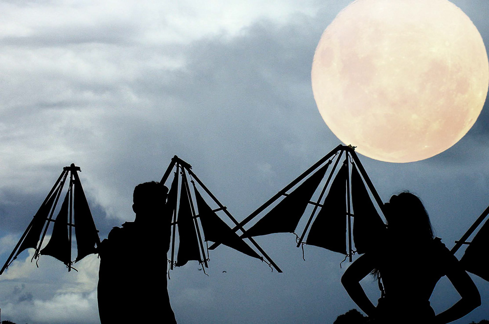 Fly Me to the Moon