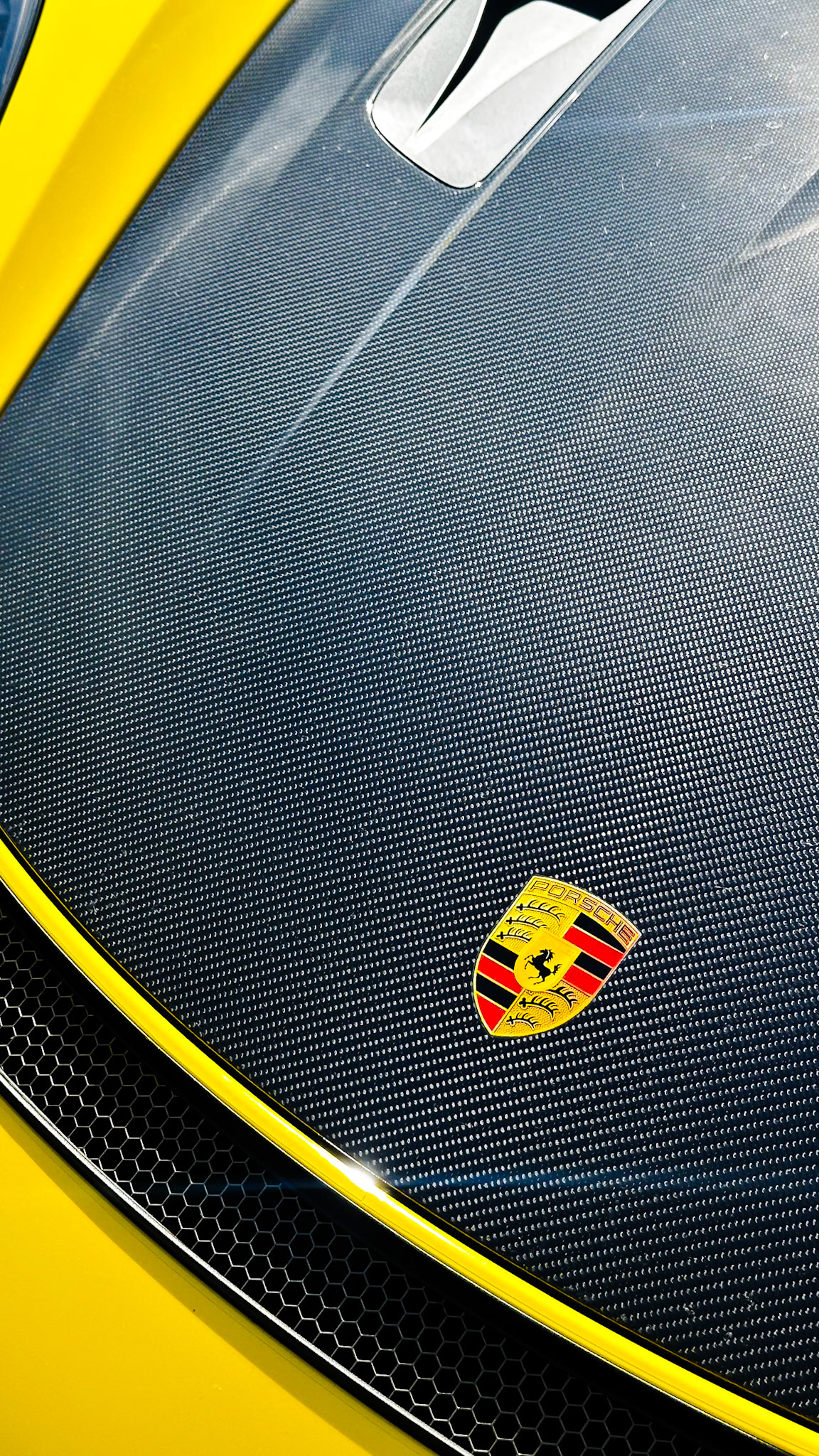 Lightweight. Heavy attitude.