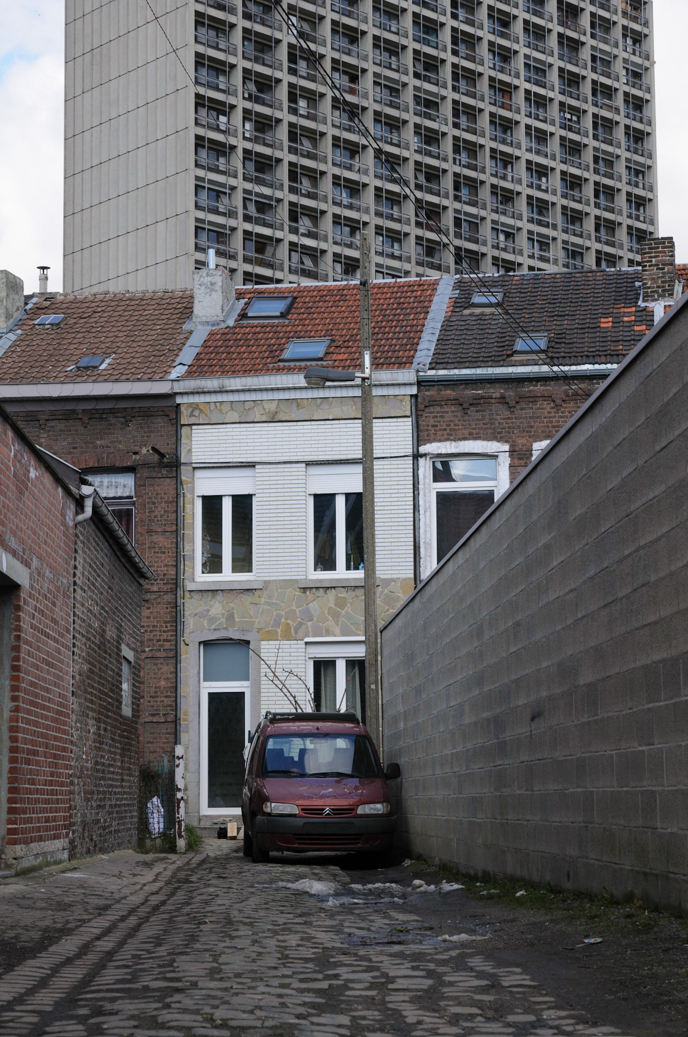 Abandoned flat in Droixhe, Liege