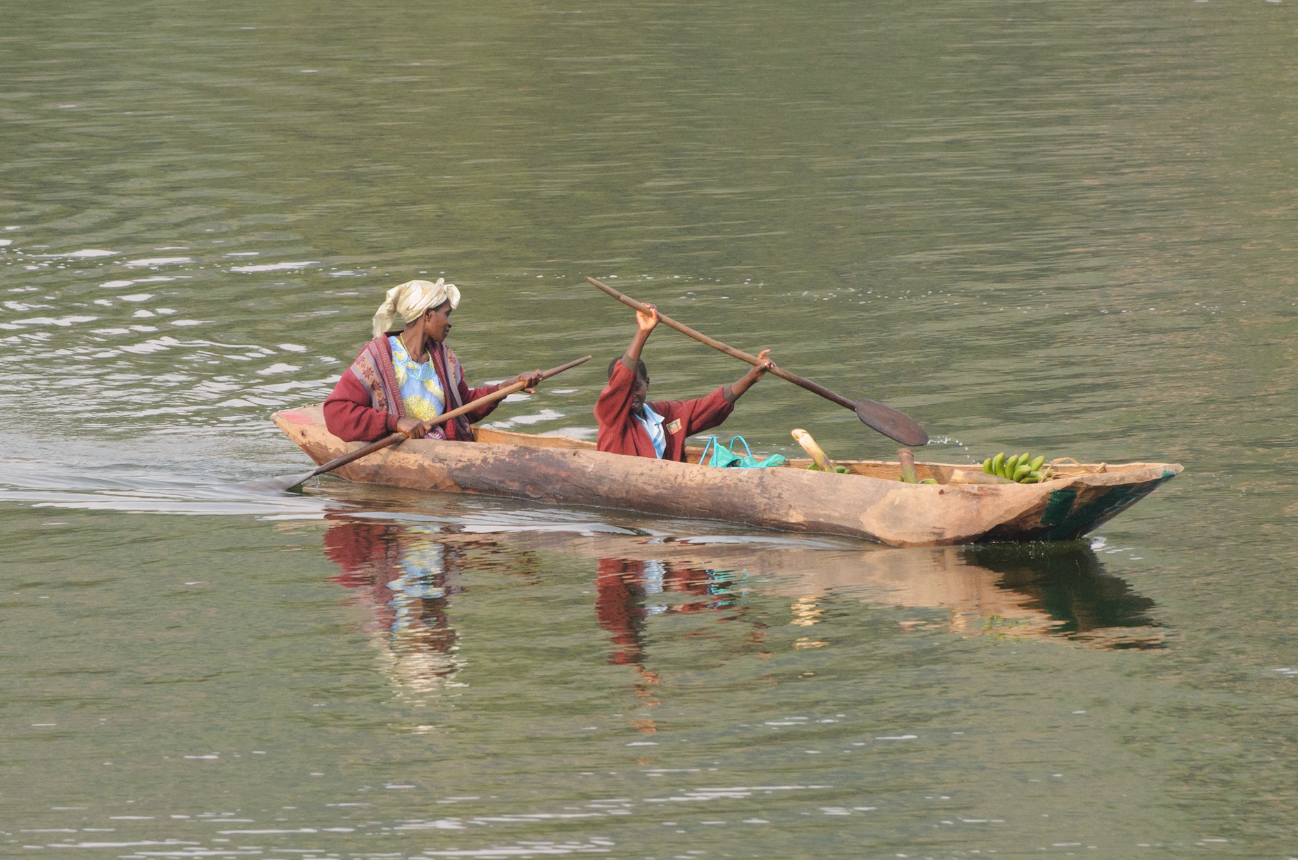 Visiting the market, Lake Bunyoni