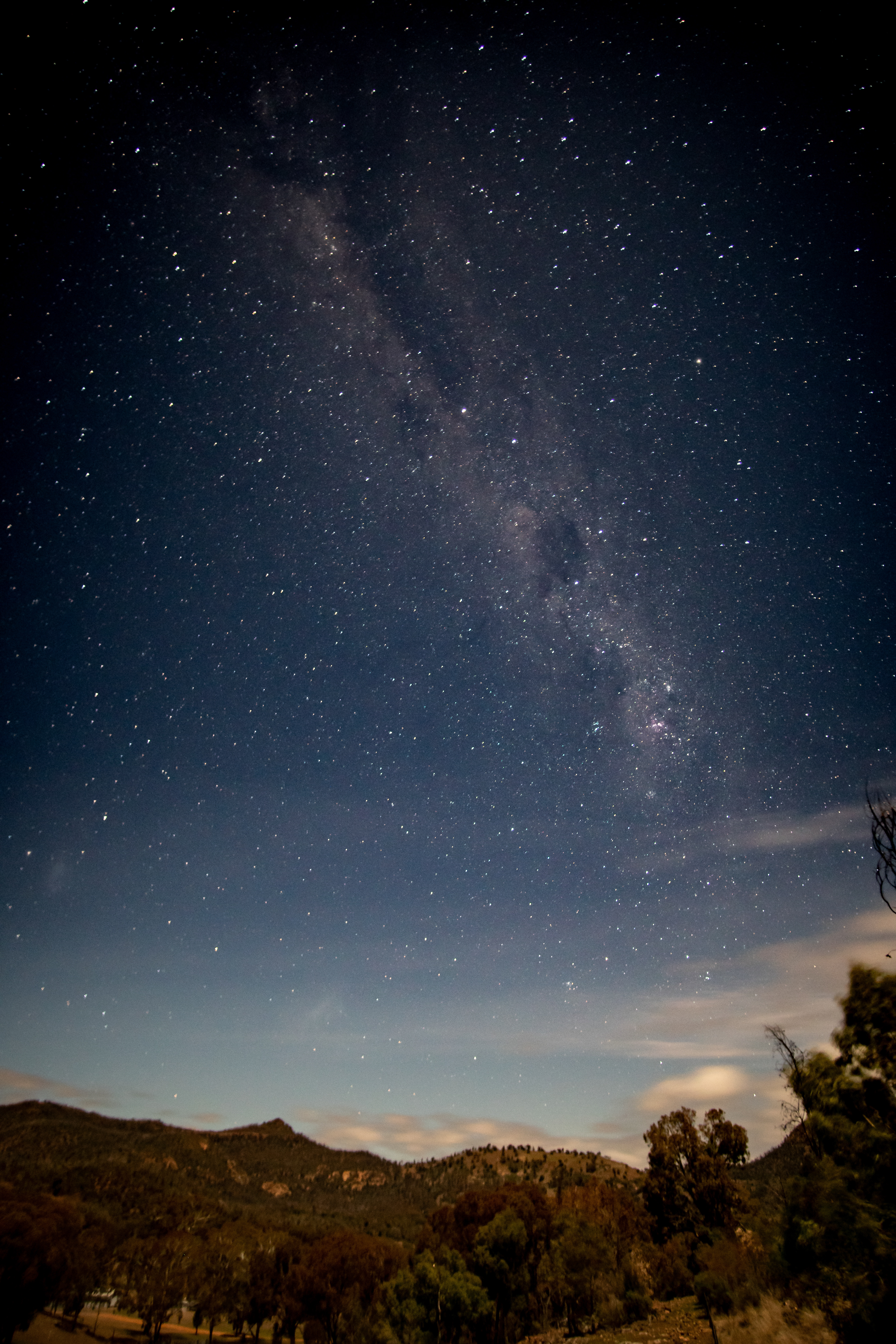 Milky Way Warrumbungles - not dark
