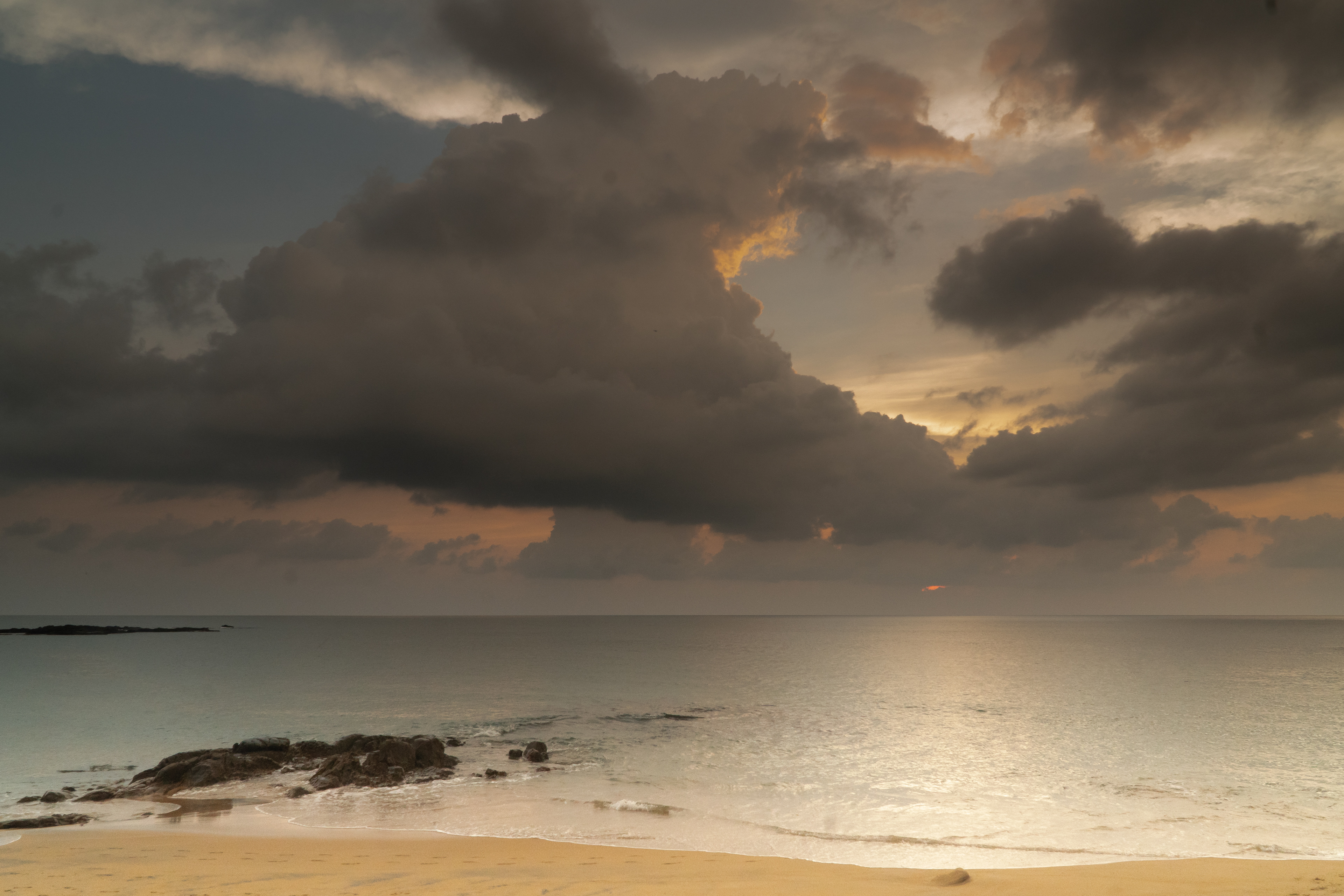 Calm sees