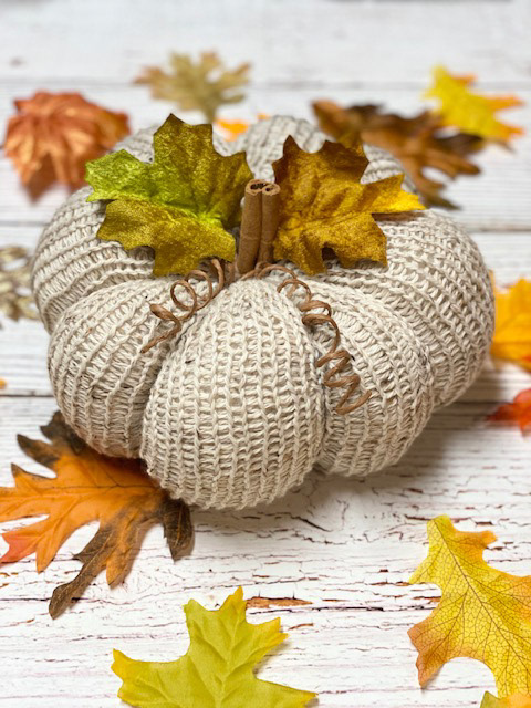 knitted pumpkin $20