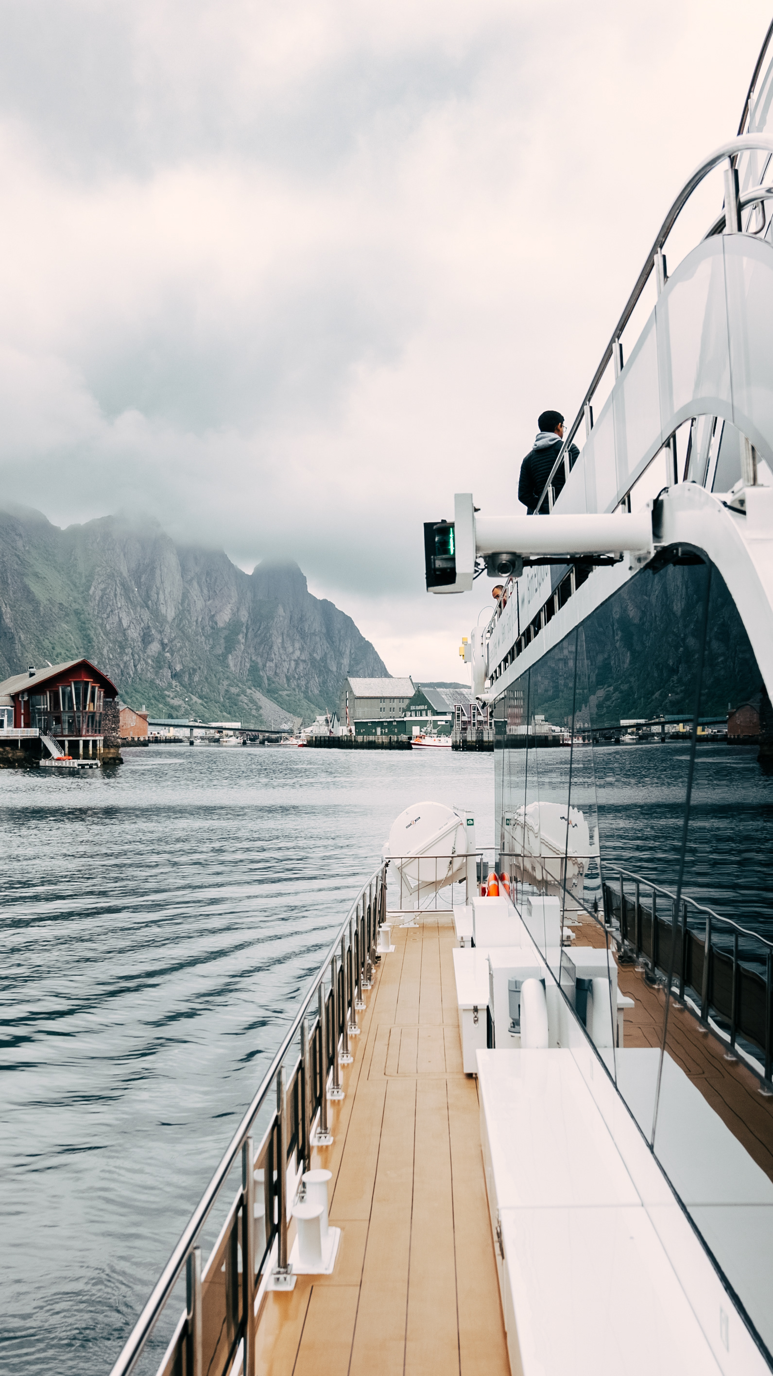 Brim Explorer, Lofoten