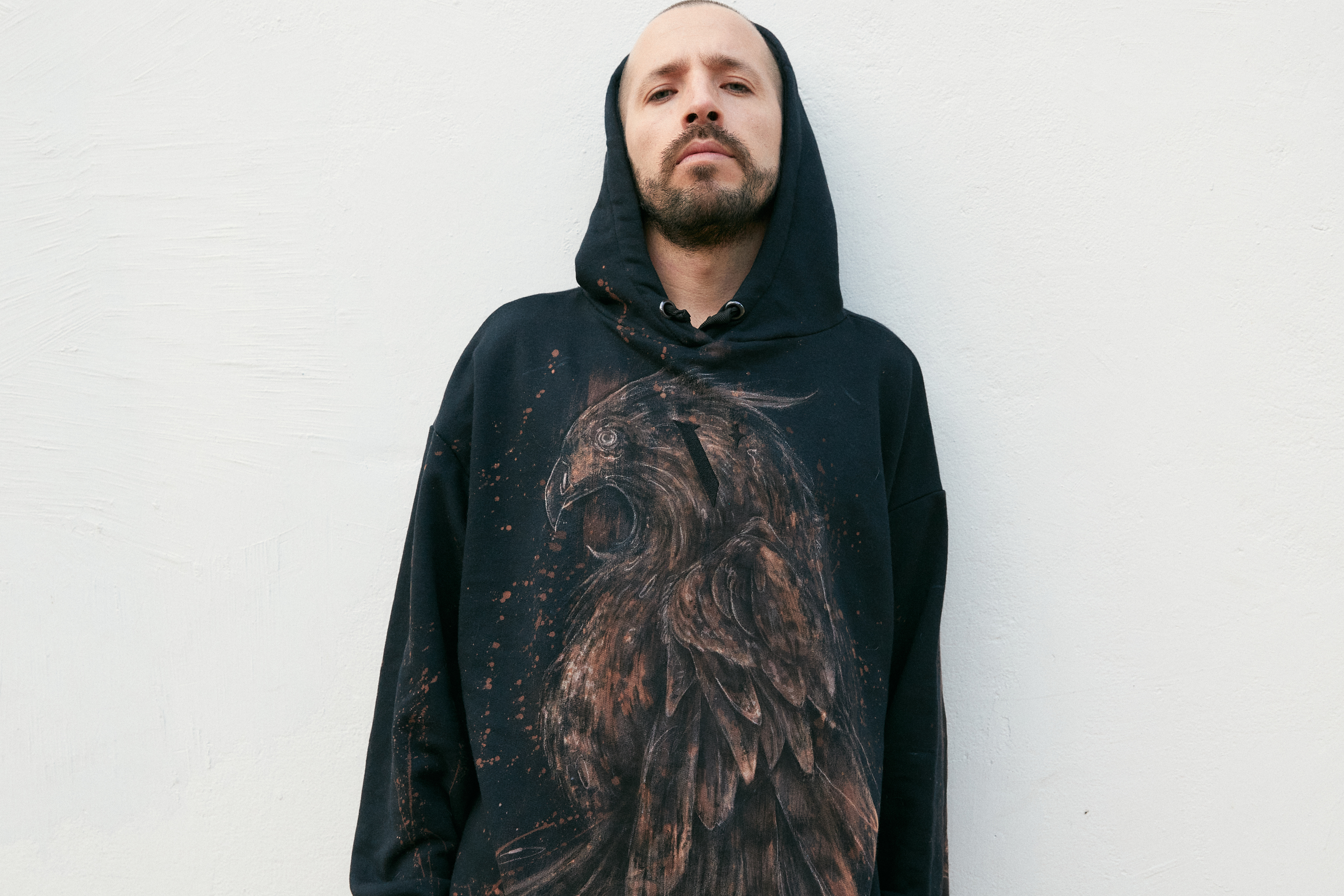 Bleach panting over 100% cotton hoodie