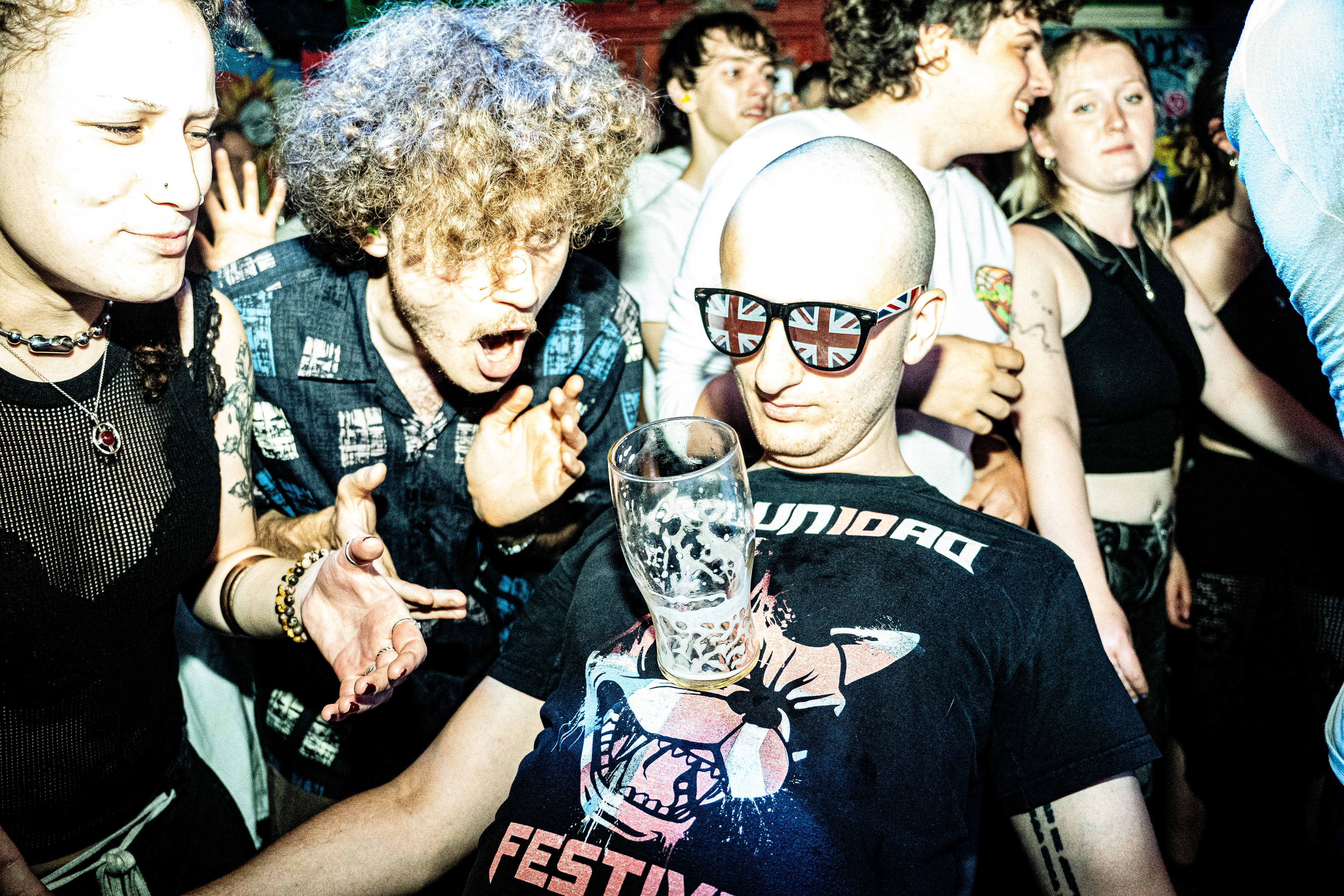 ALIEN CHICKS - WINDMILL