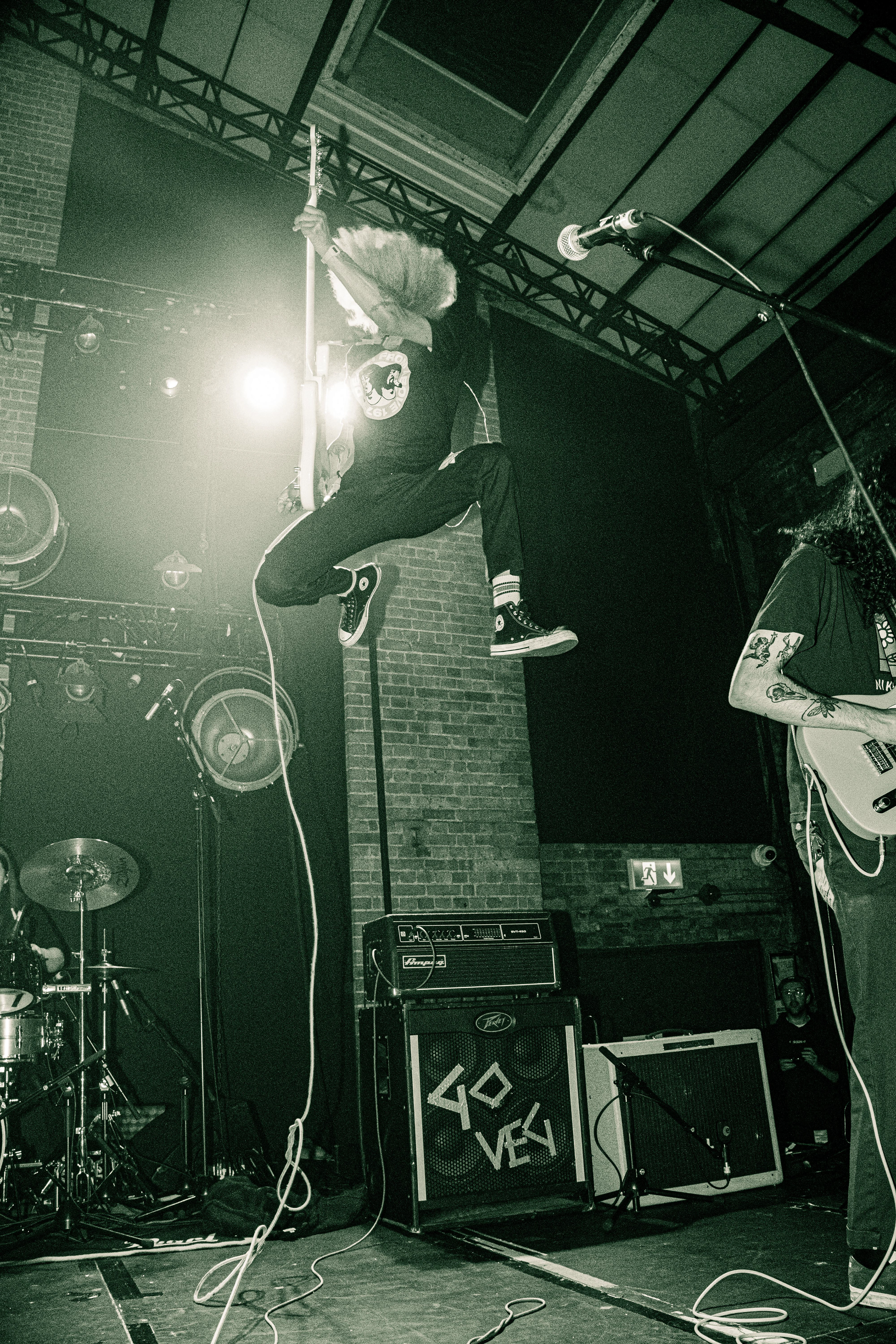 KNIVES - VILLAGE UNDERGROUND