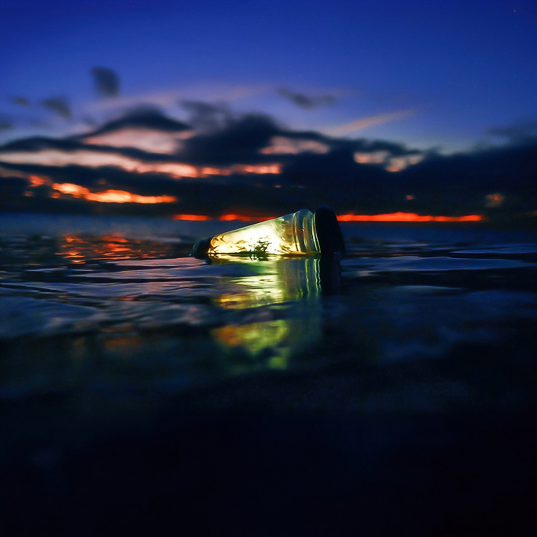 Jar of stars at sea.