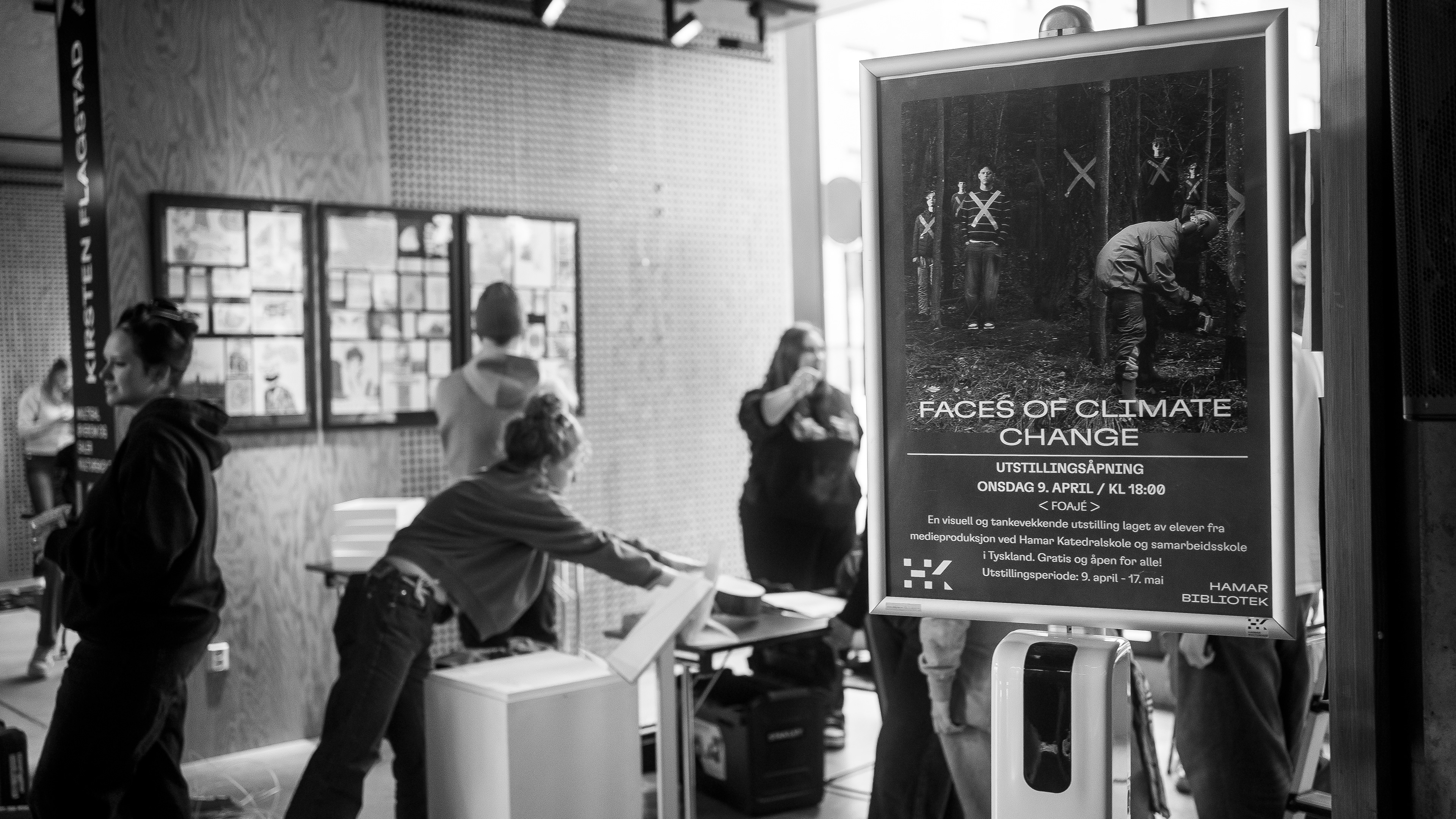 Poster showing the time and purpose of the exhibition