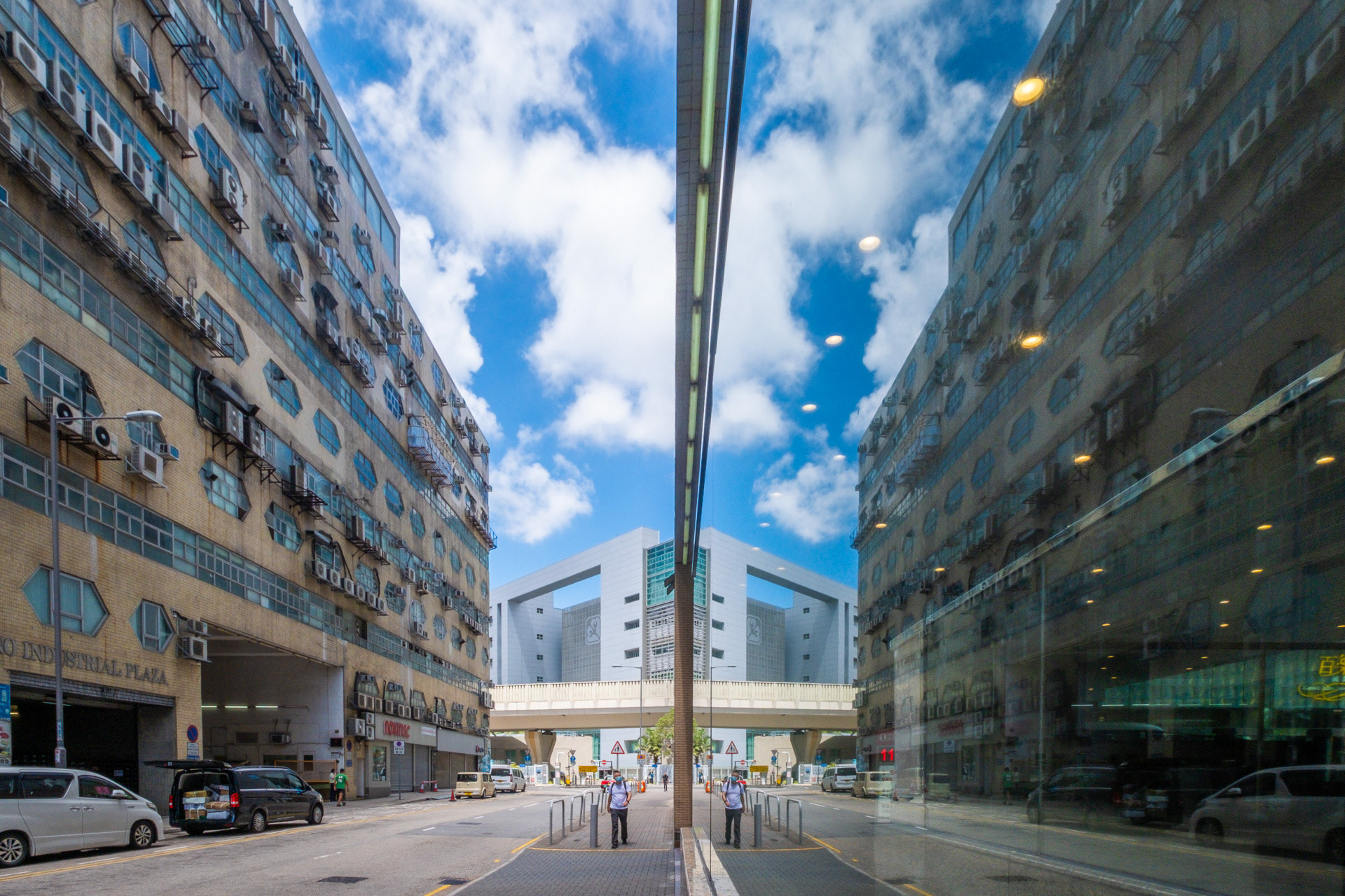 Hong Kong Mirrored Cityscape 40