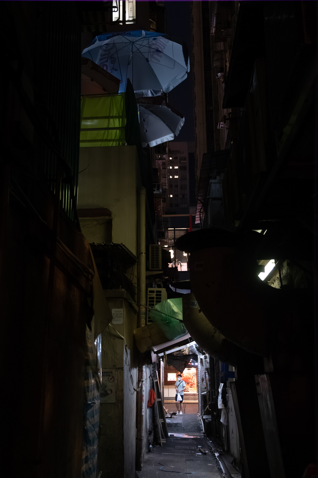 Hong Kong Night Alley 32