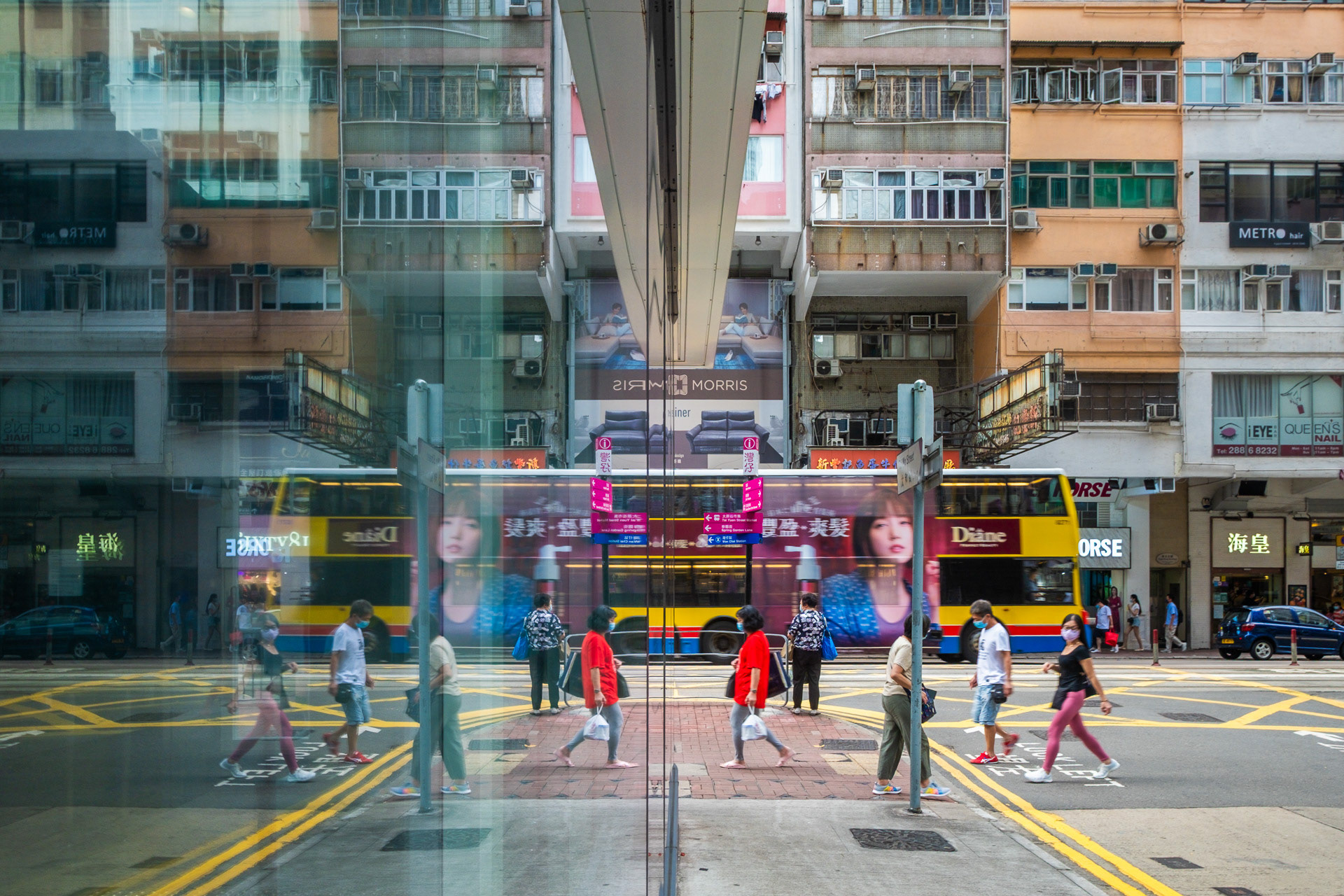 Hong Kong Mirrored Cityscape, Wan Tsai