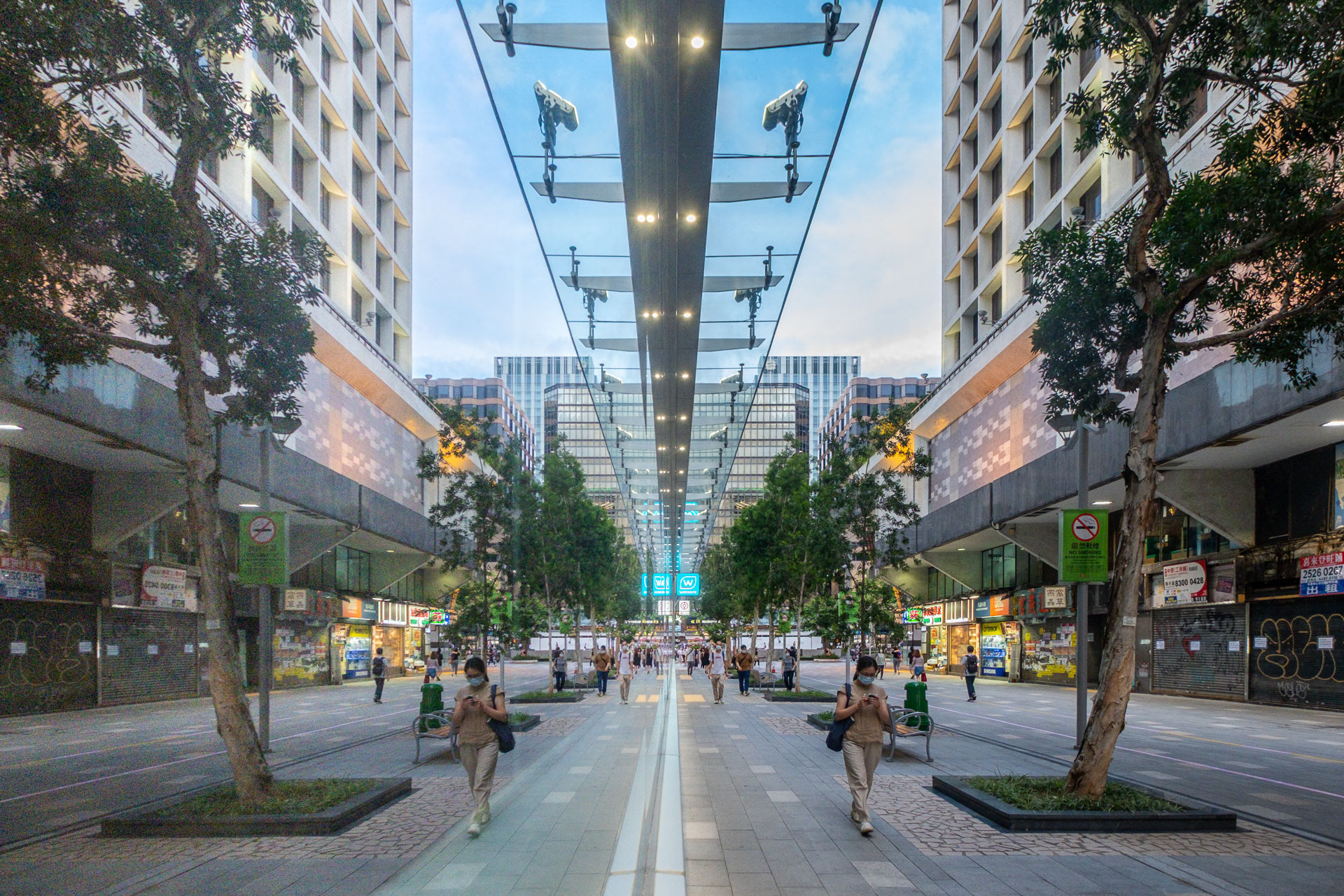 Hong Kong Mirrored Cityscape 18