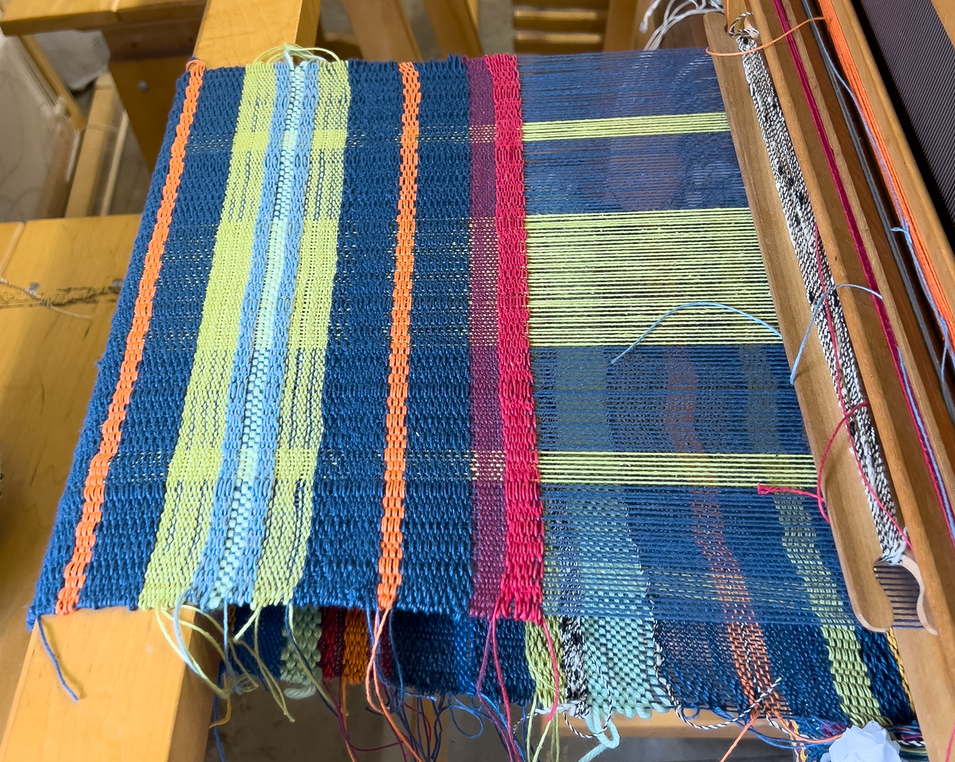 "Striped Messenger" 4-harness weaving process