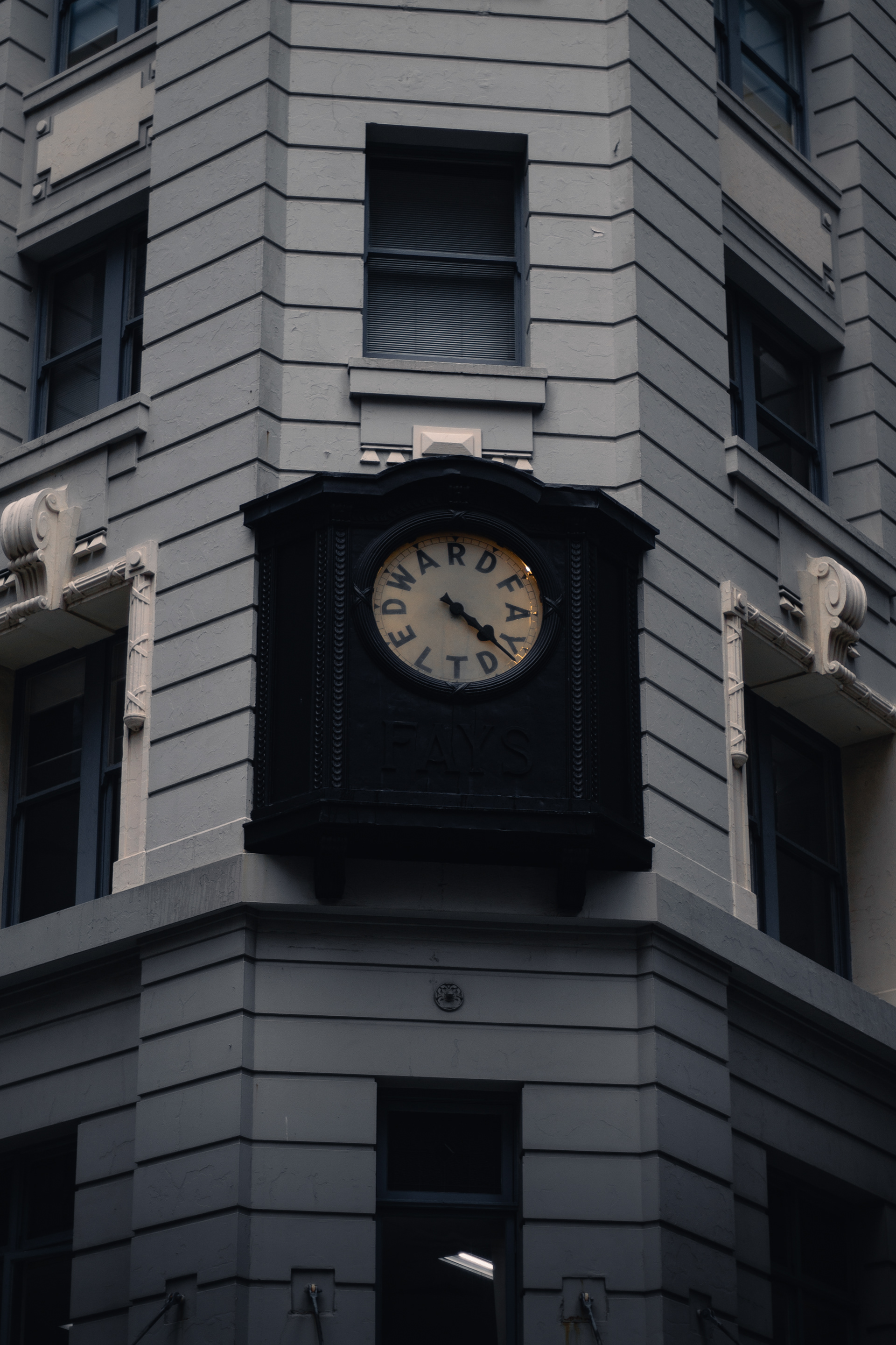 Shutter 1/250 | f1.8 | ISO 200