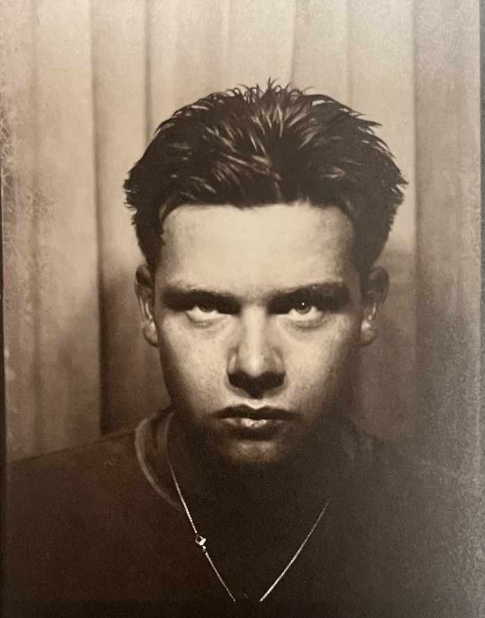 FINN SCHOUTEN HEADSHOT PICTURE PORTRAIT ANALOG 35MM