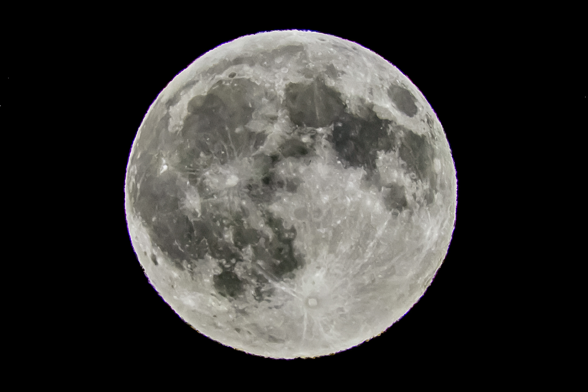 October 6, 2025 Super Moon Rising over the Coastal range