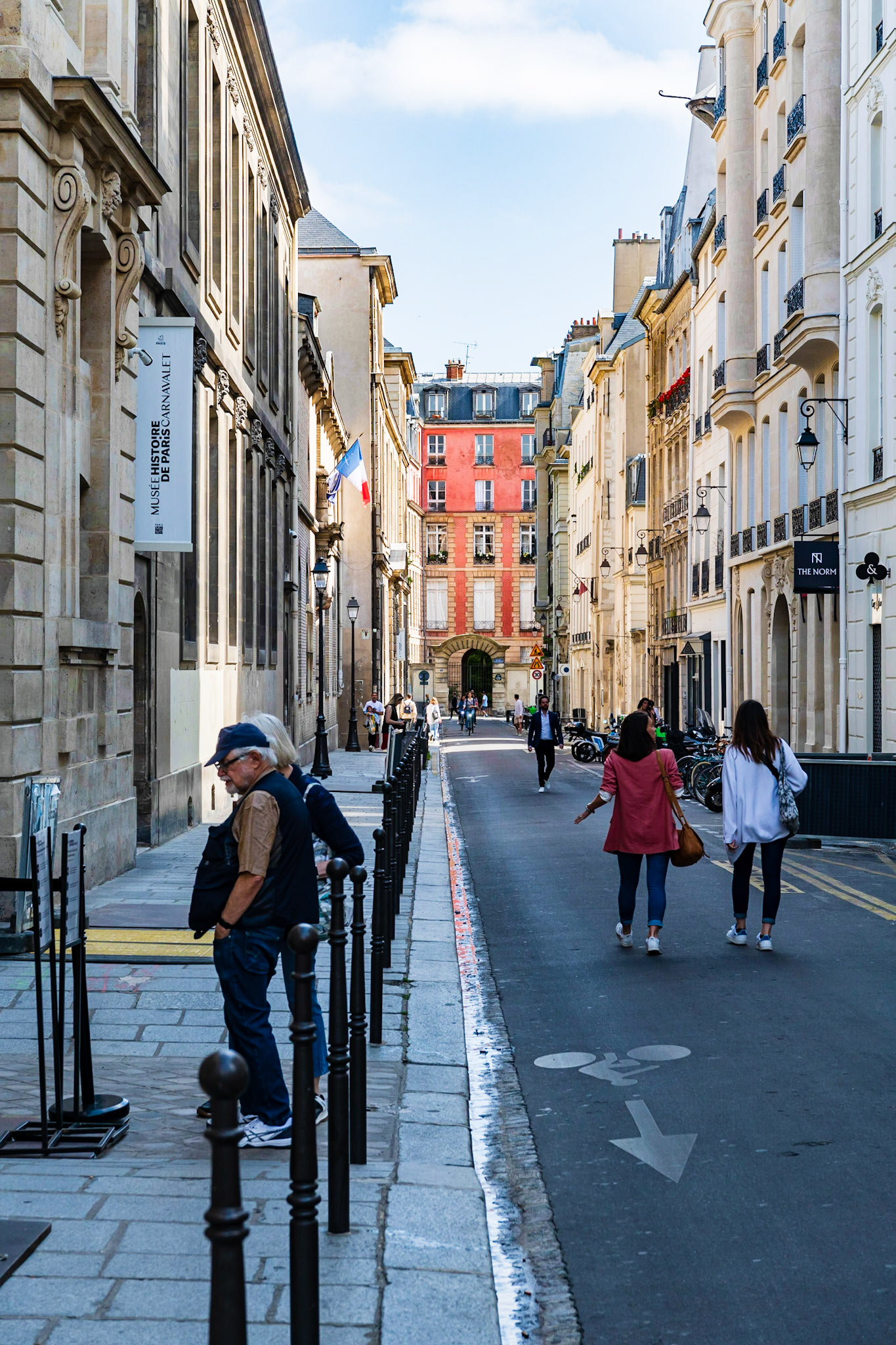 Parisan Street Scene