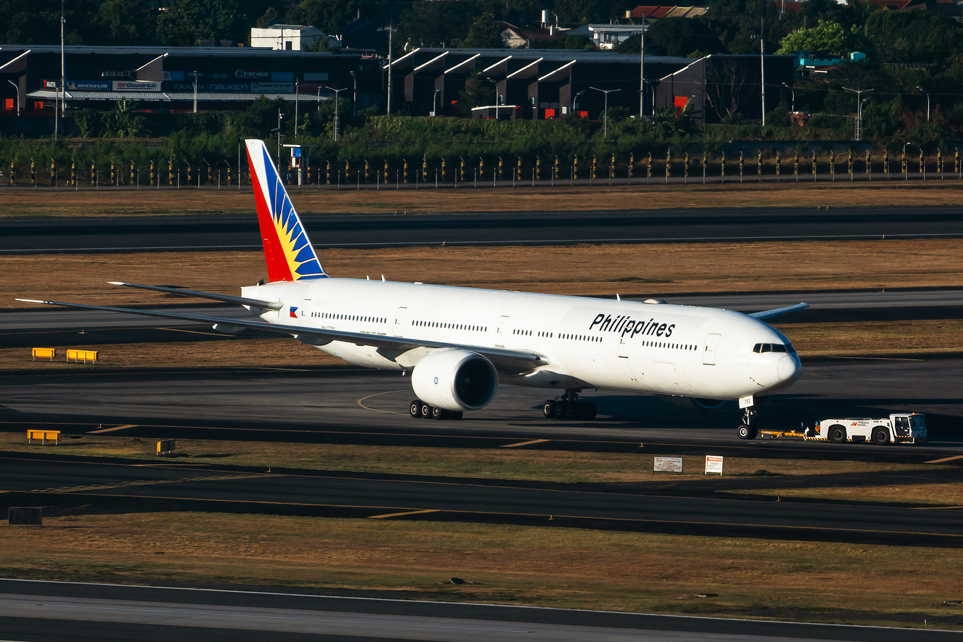 Philippine Airlines I B777-300ER I RP-C7783
