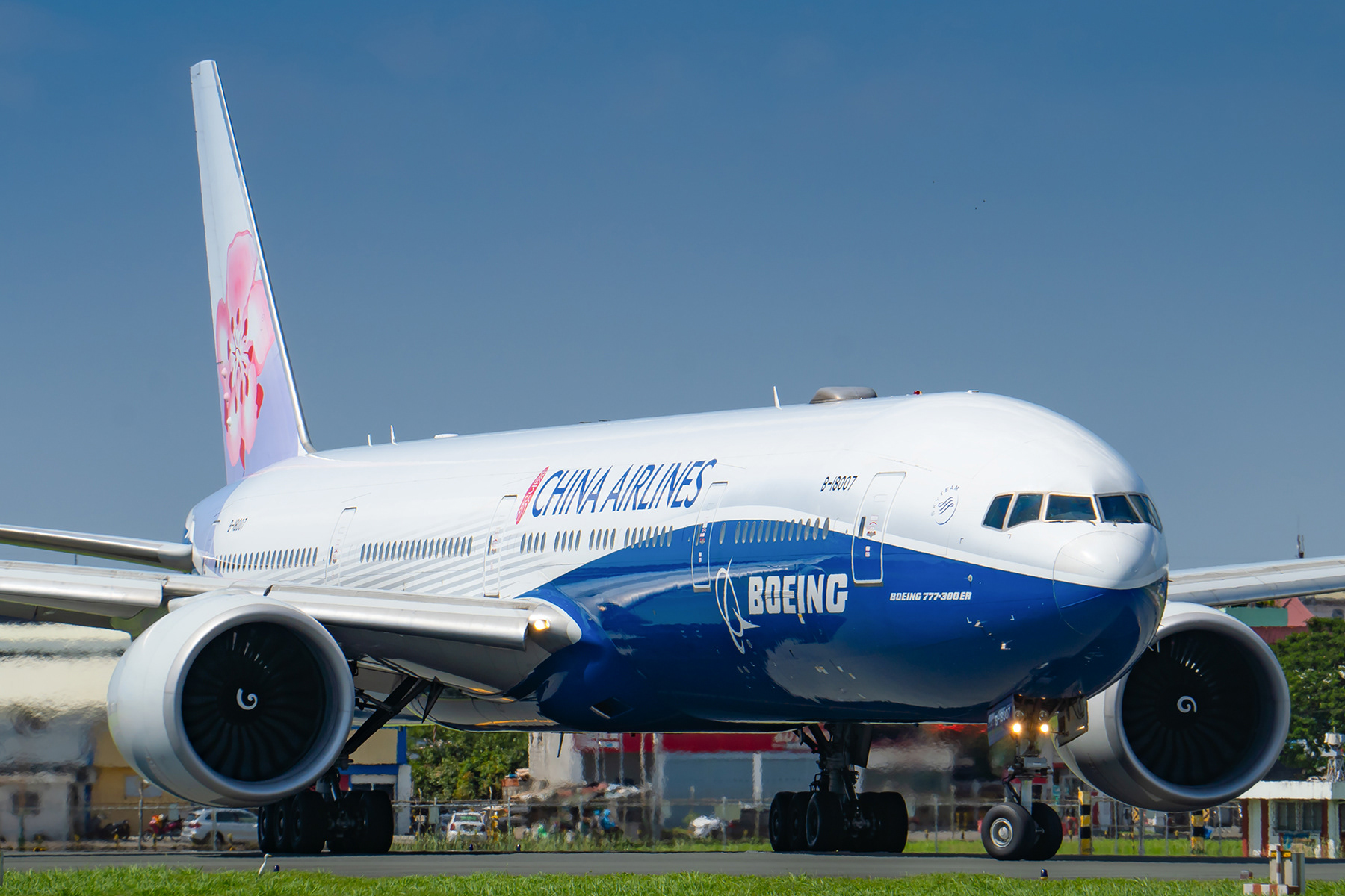 China Airlines I B777-300ER I B-18007