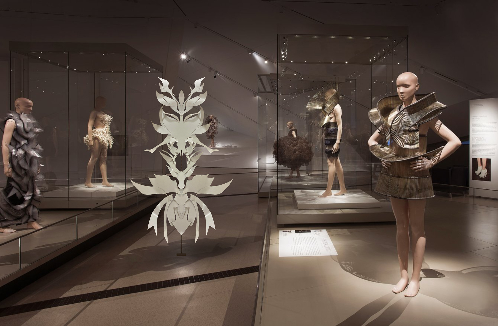 IRIS VAN HERPEN SCULPTURAL MOCKUP